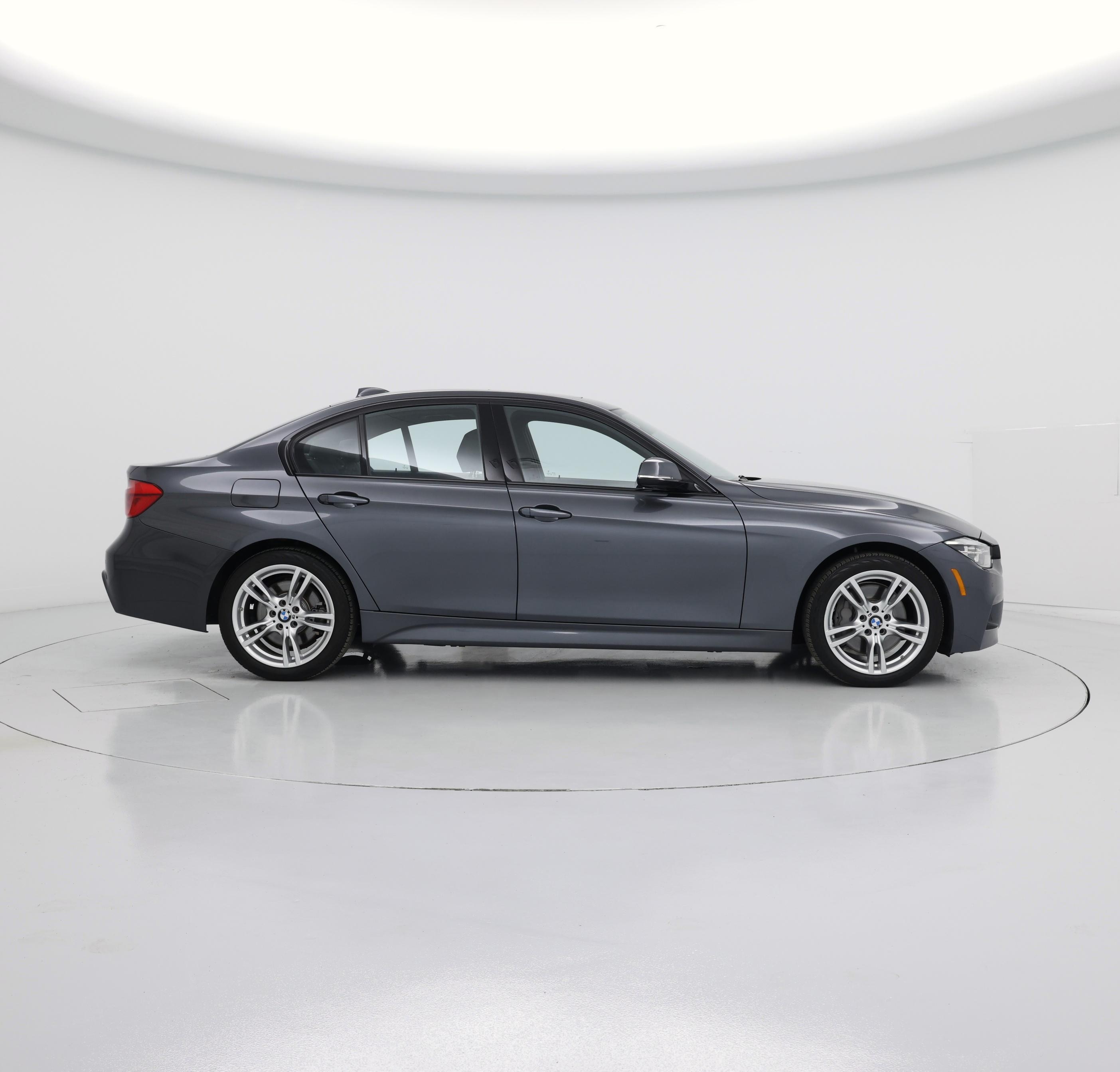 Thumbnail: 2018 BMW 3 Series - 7