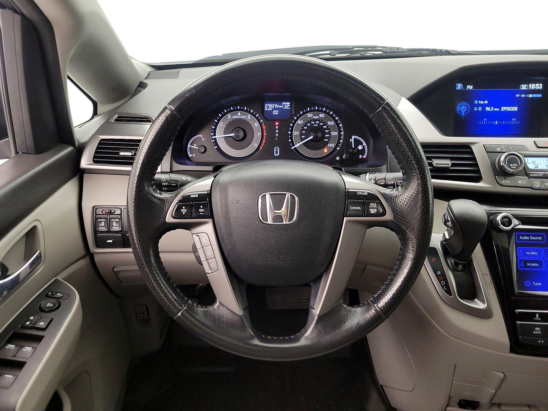Thumbnail: 2016 Honda Odyssey - 10