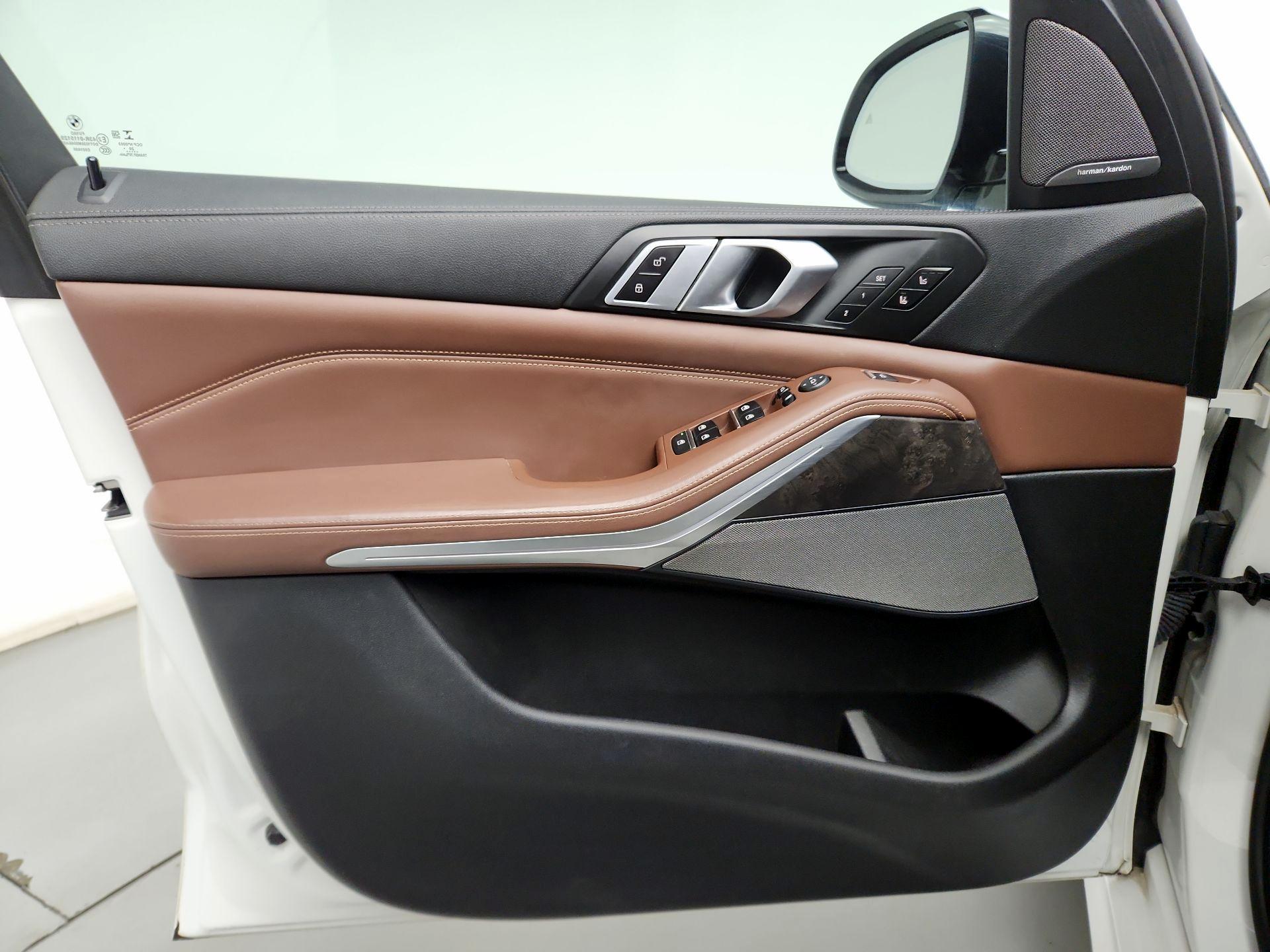 Thumbnail: 2021 BMW X5 - 12