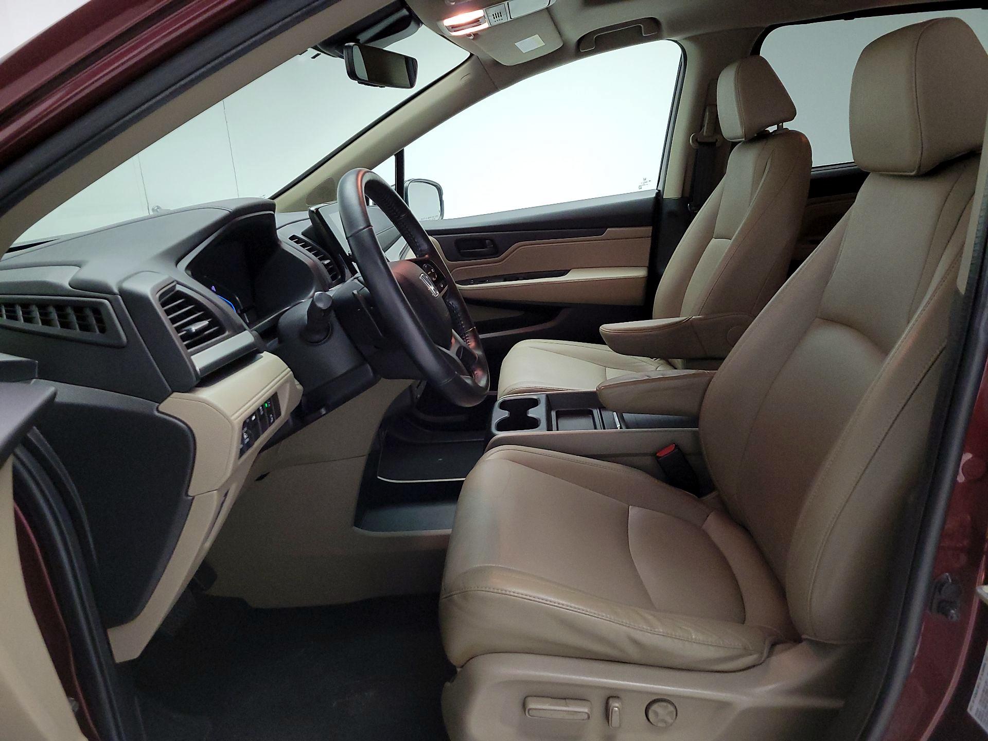 Thumbnail: 2019 Honda Odyssey - 11