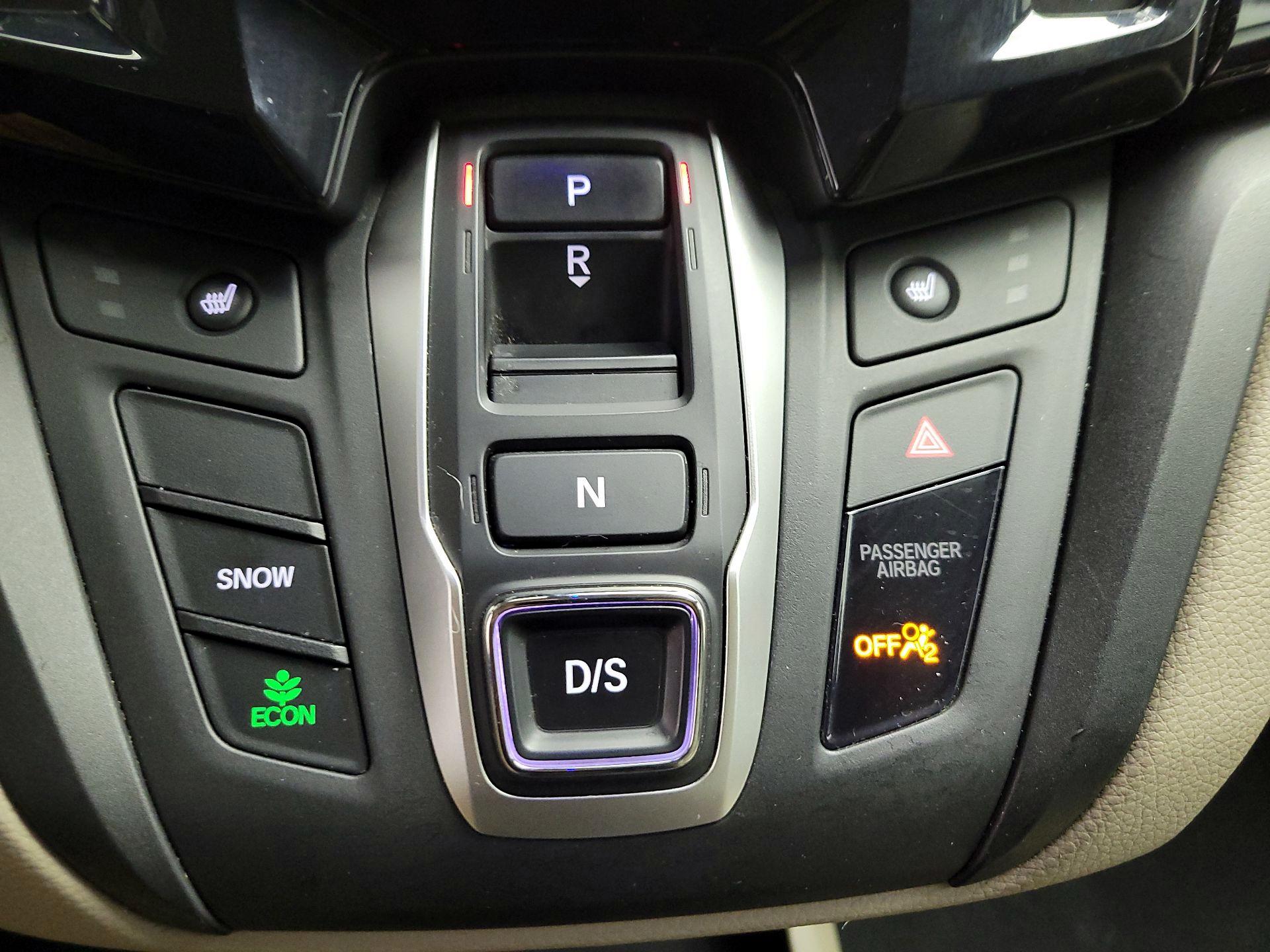Thumbnail: 2019 Honda Odyssey - 18