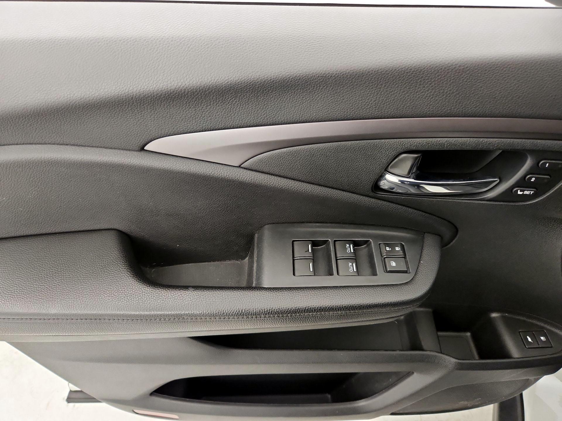 Thumbnail: 2021 Honda Pilot - 12