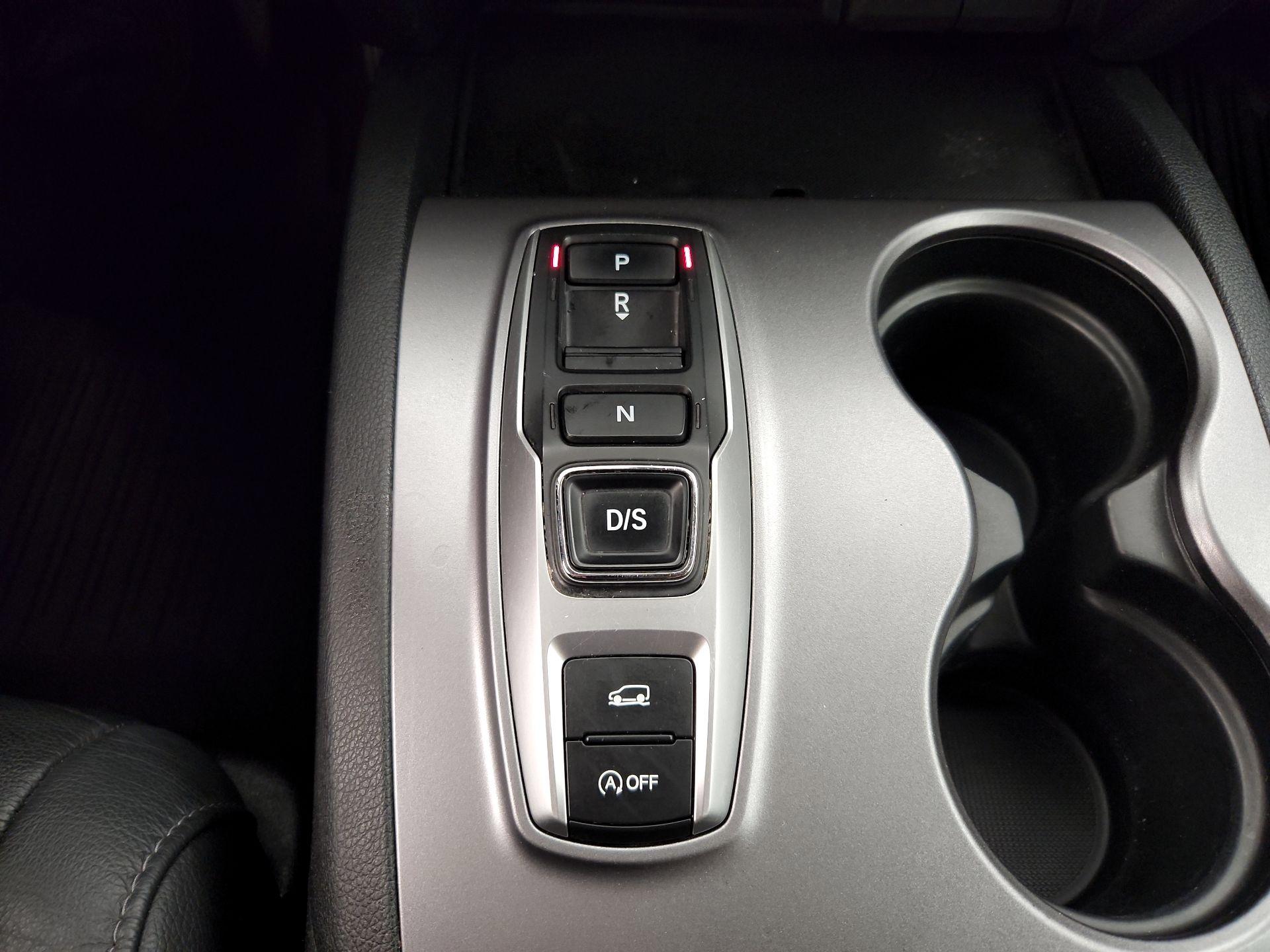 Thumbnail: 2021 Honda Pilot - 17