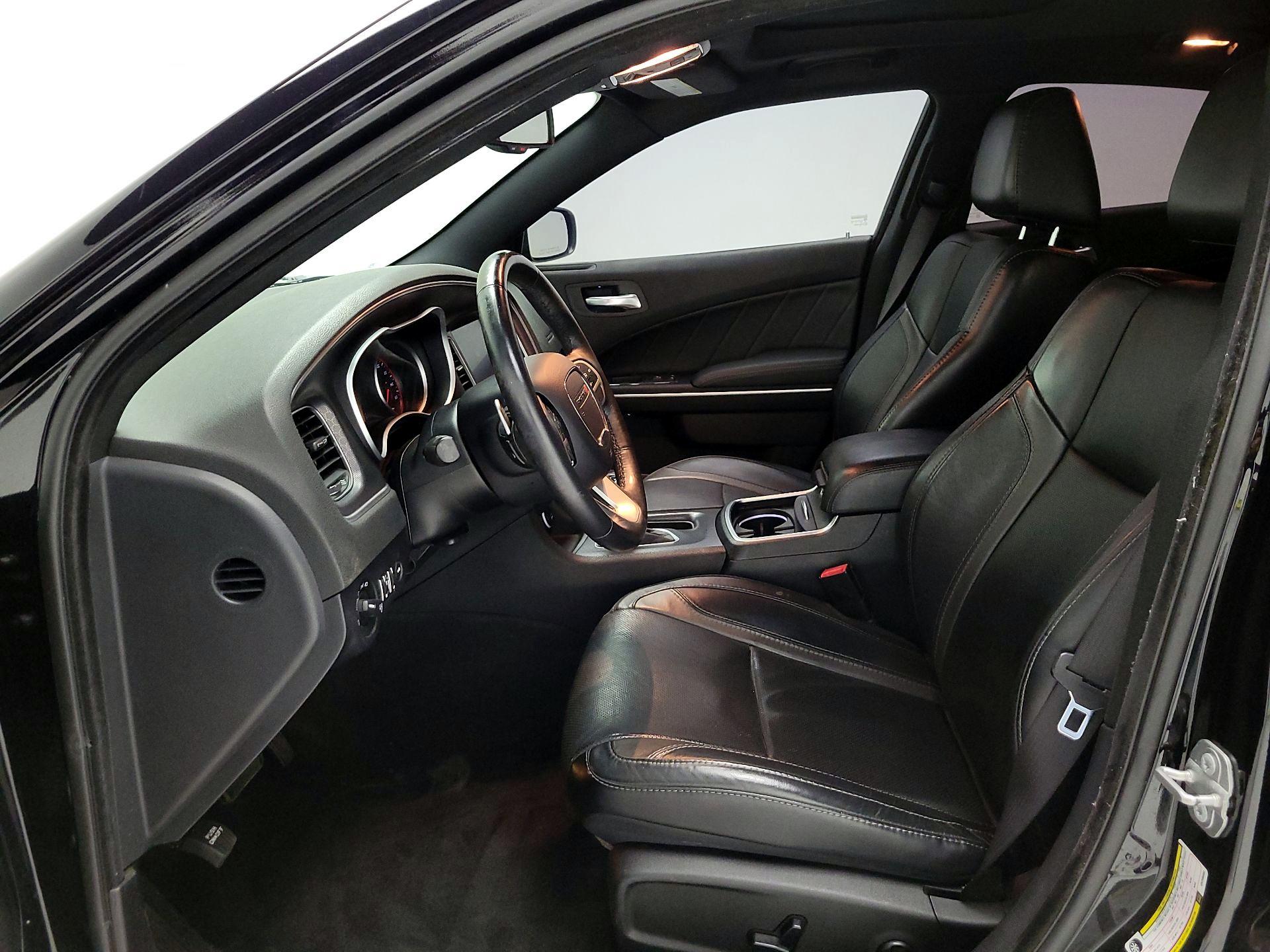 Thumbnail: 2016 Dodge Charger - 11