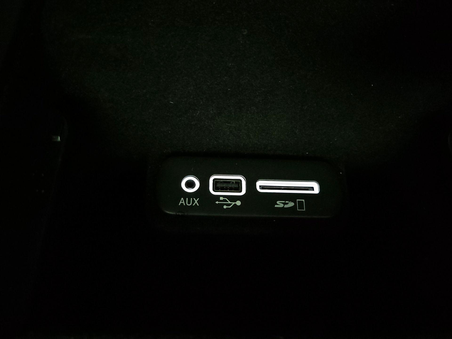 Thumbnail: 2016 Dodge Charger - 18