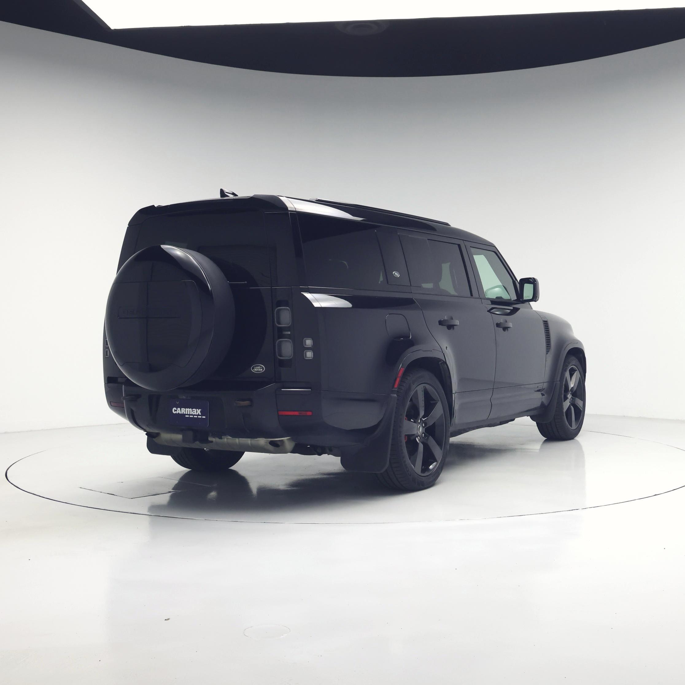 Thumbnail: 2023 Land Rover Defender - 8