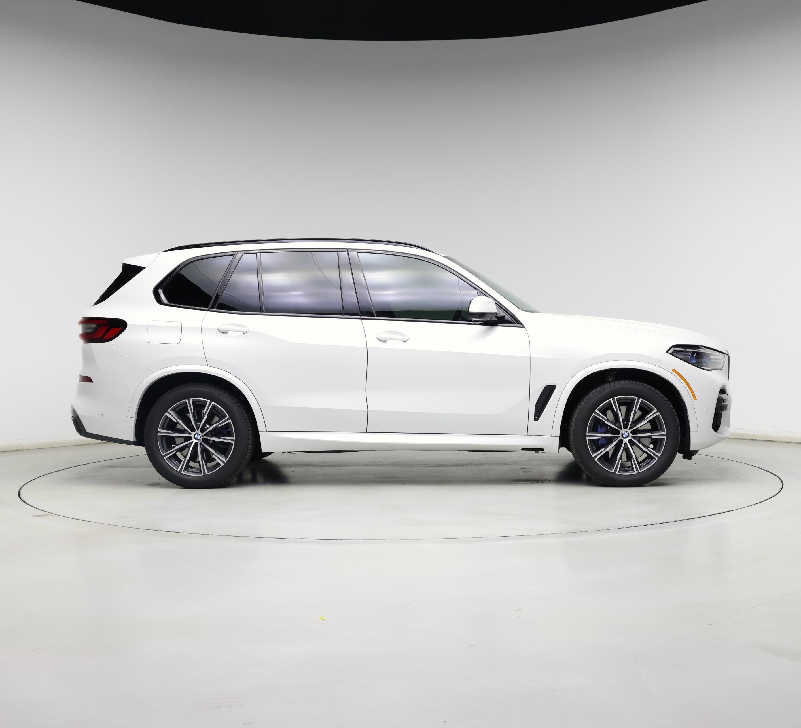 Thumbnail: 2023 BMW X5 - 7