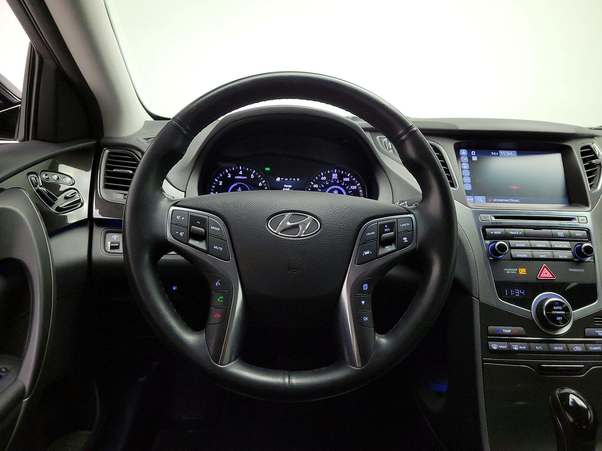 Thumbnail: 2017 Hyundai Azera - 10