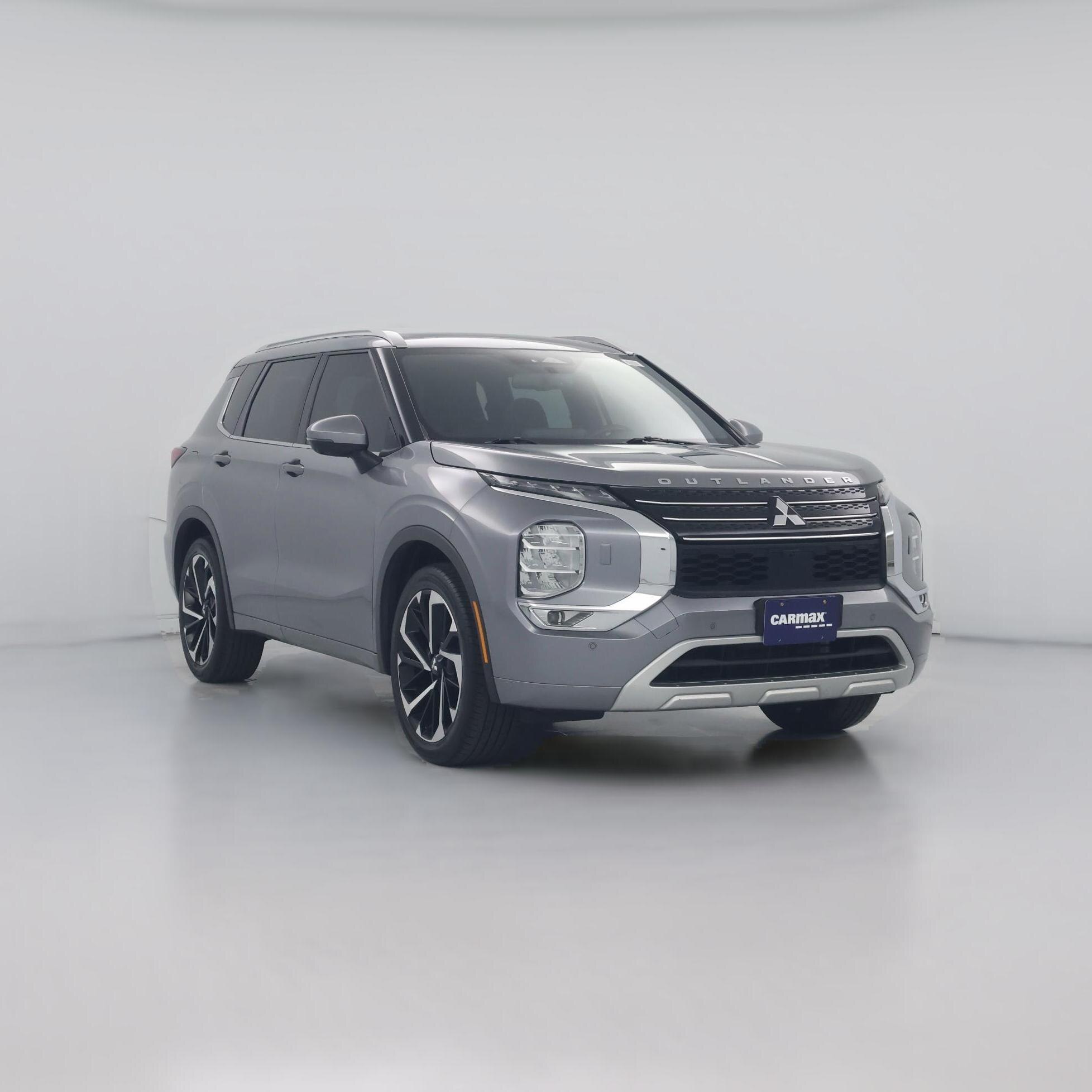 Thumbnail: 2022 Mitsubishi Outlander - 1