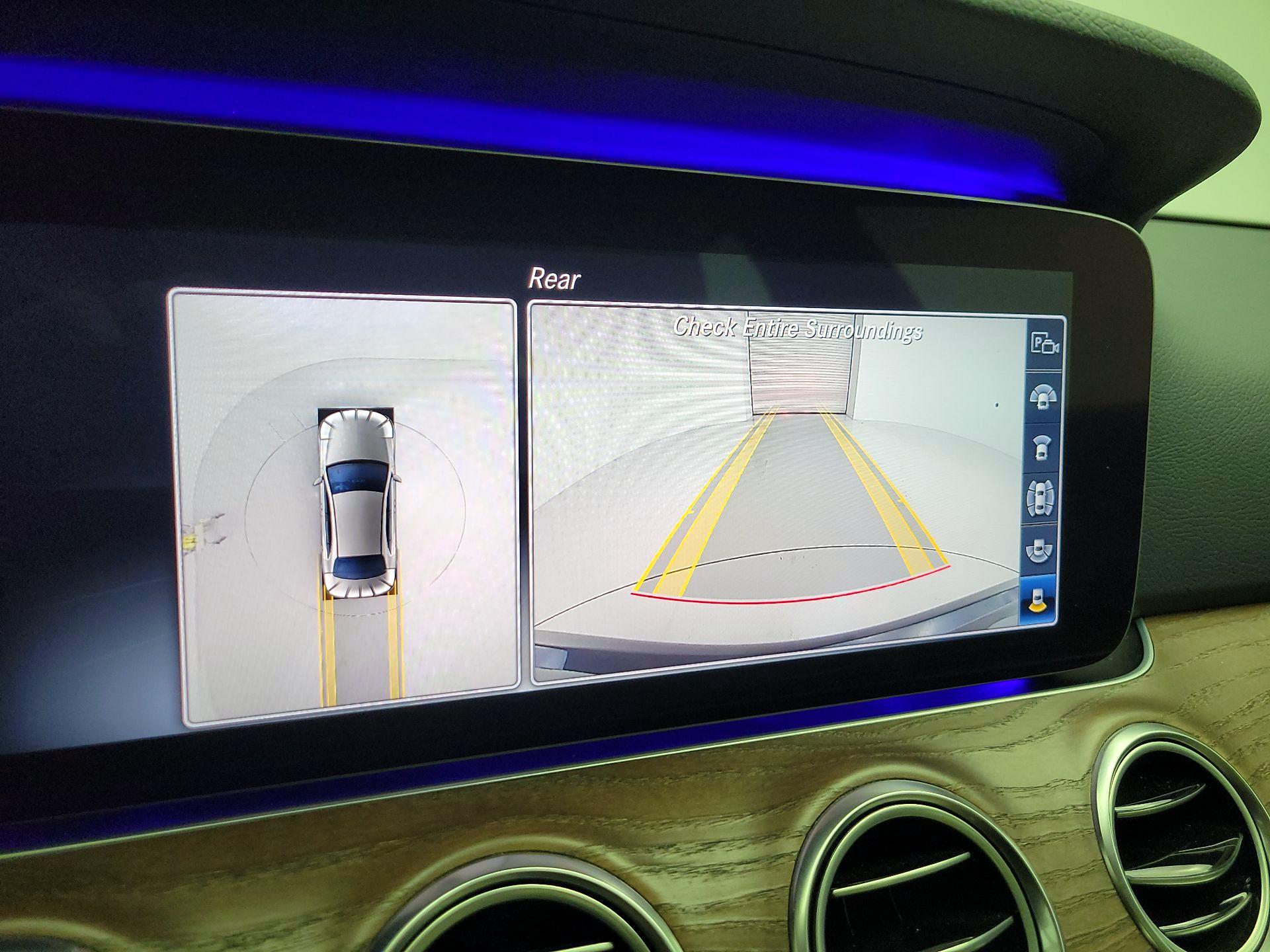 Thumbnail: 2020 Mercedes-Benz E-Class - 15