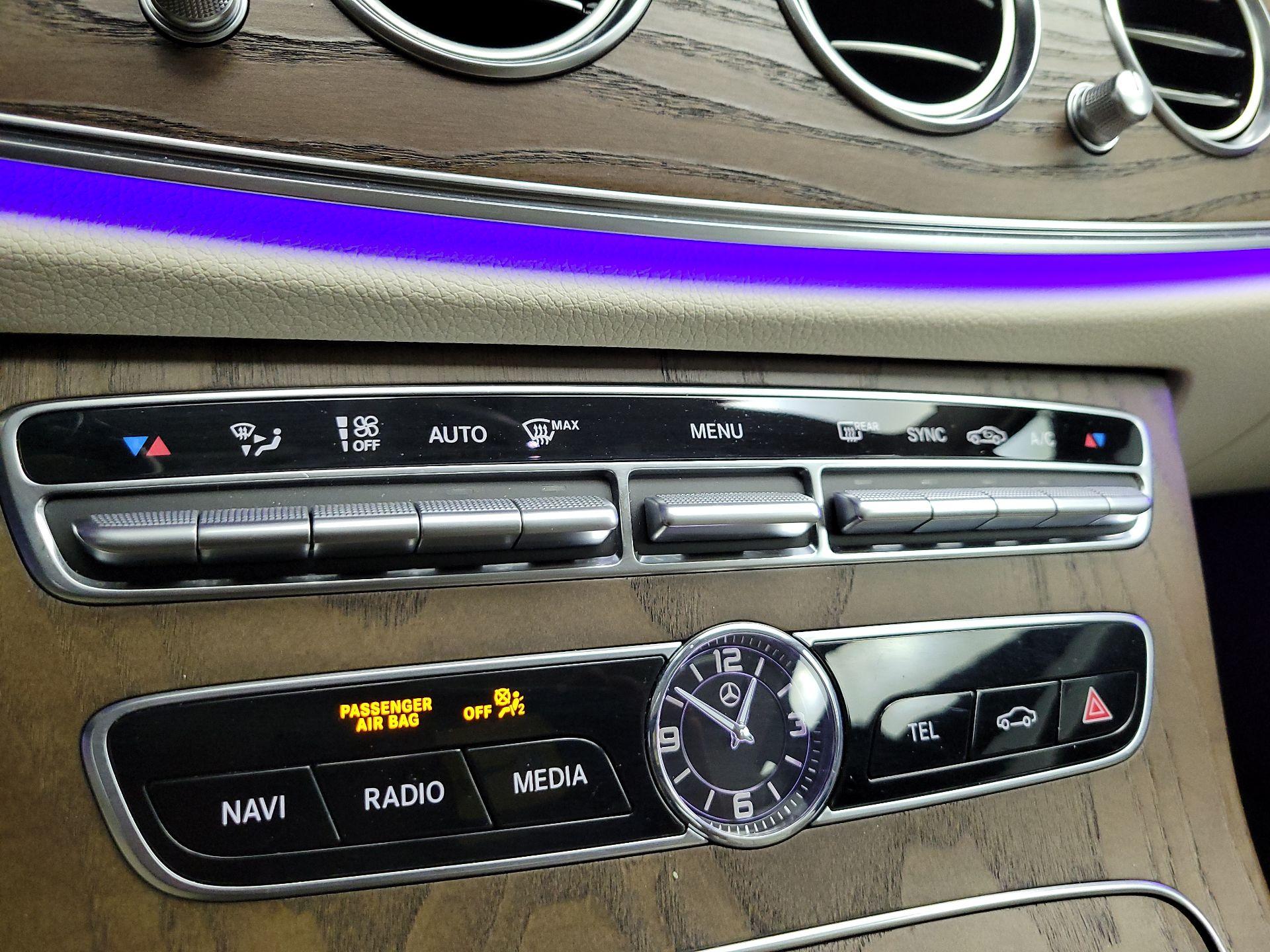 Thumbnail: 2020 Mercedes-Benz E-Class - 17