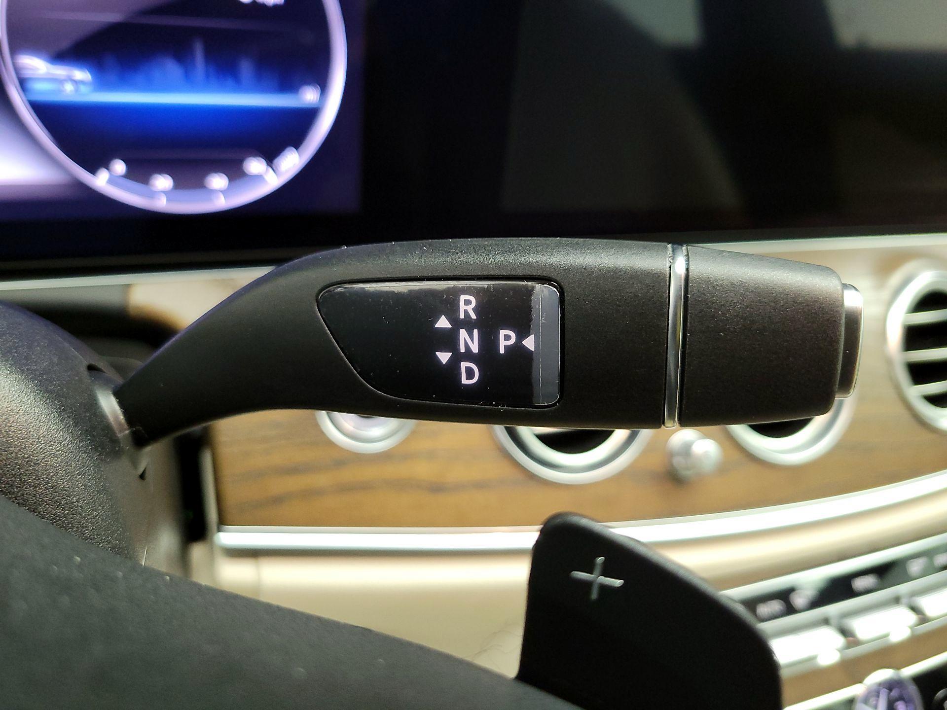 Thumbnail: 2020 Mercedes-Benz E-Class - 18