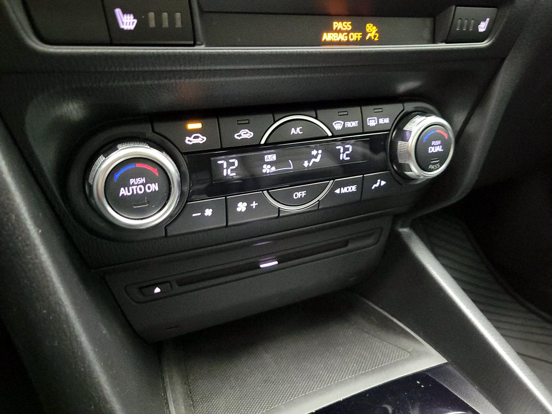 Thumbnail: 2014 Mazda Mazda3 - 17