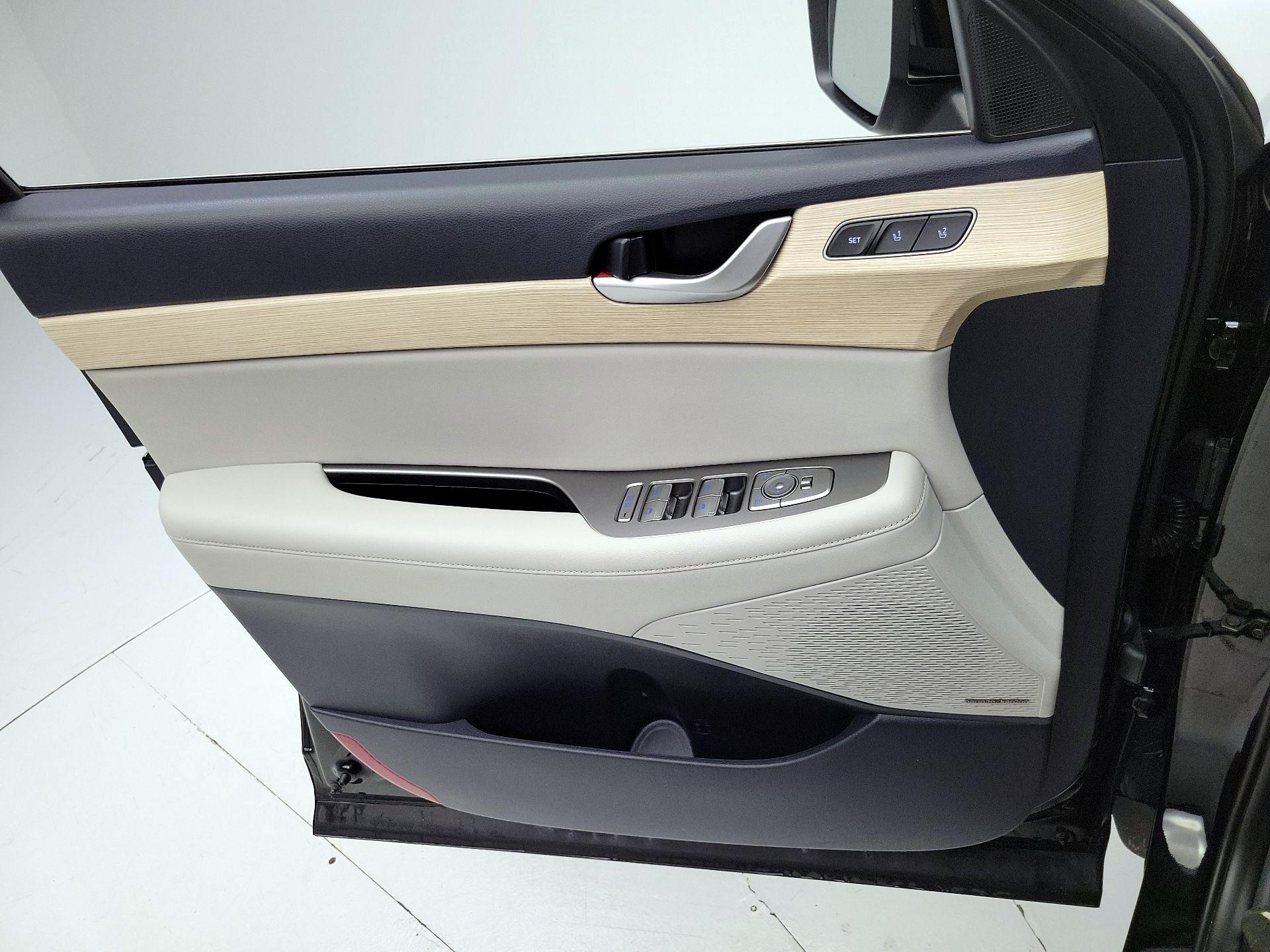 Thumbnail: 2023 Hyundai Palisade - 12