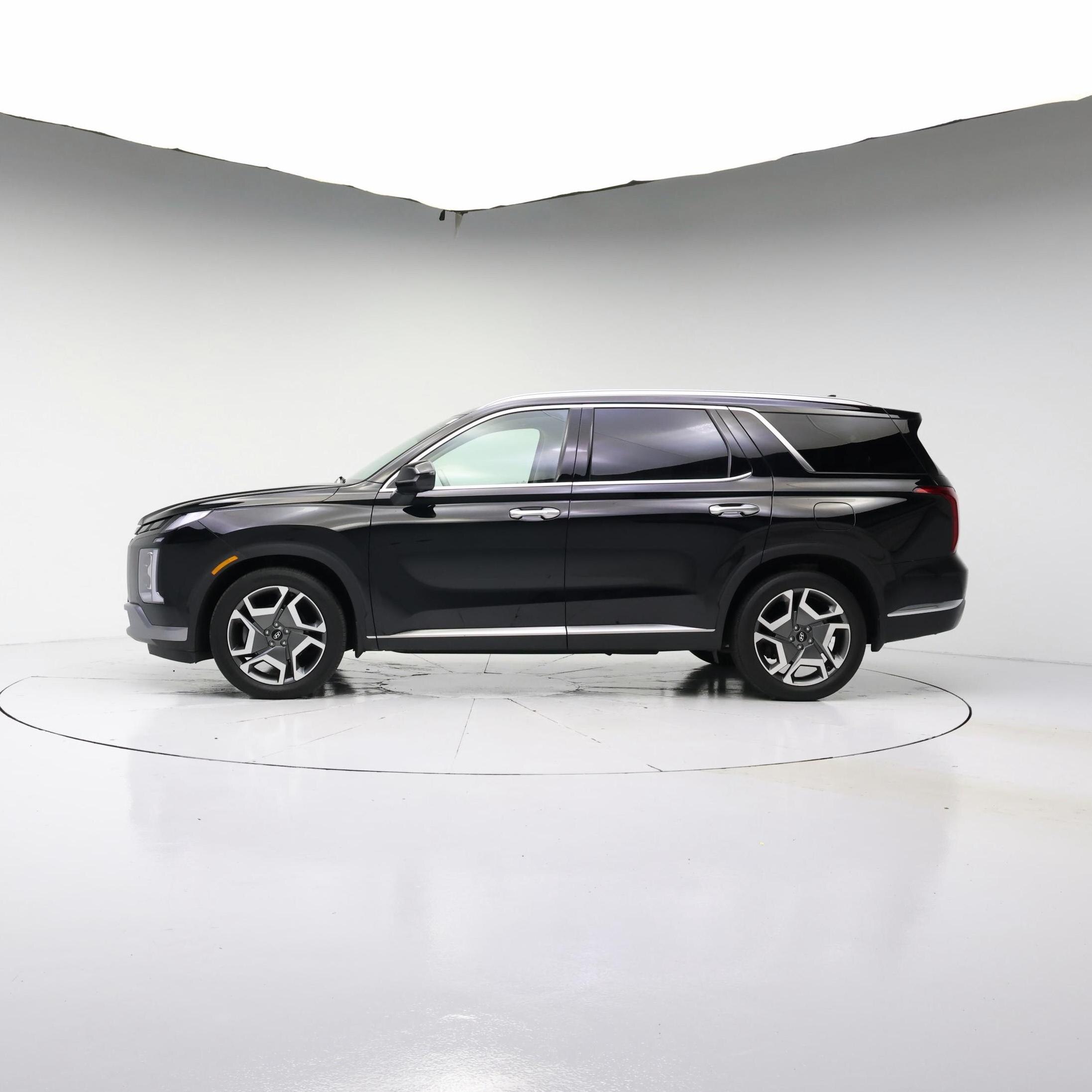 Thumbnail: 2023 Hyundai Palisade - 3