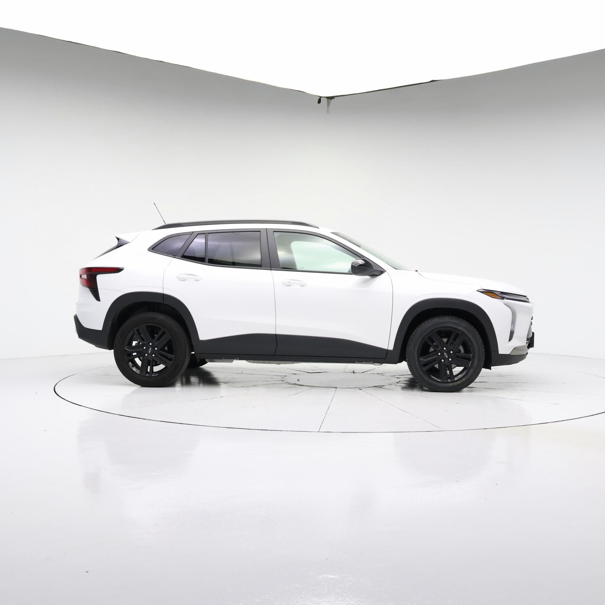 Thumbnail: 2024 Chevrolet Trax - 7