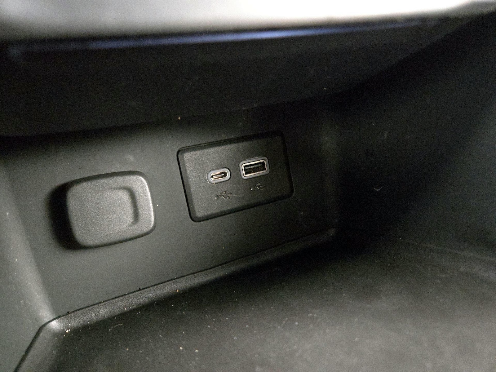 2022 GMC Acadia SLE - Photo 19
