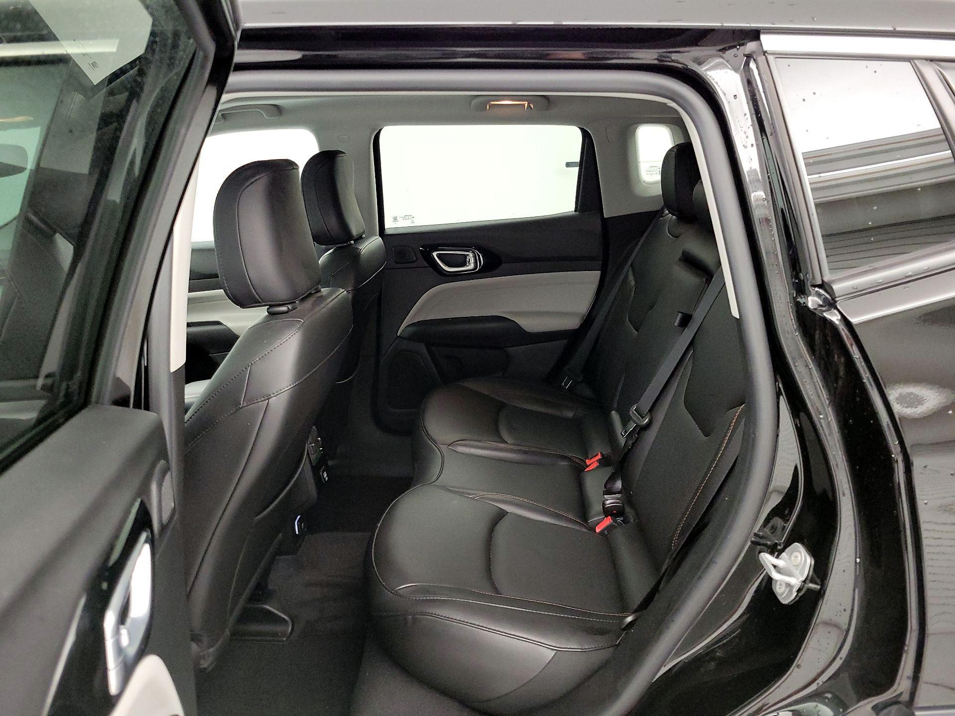 Thumbnail: 2022 Jeep Compass - 20