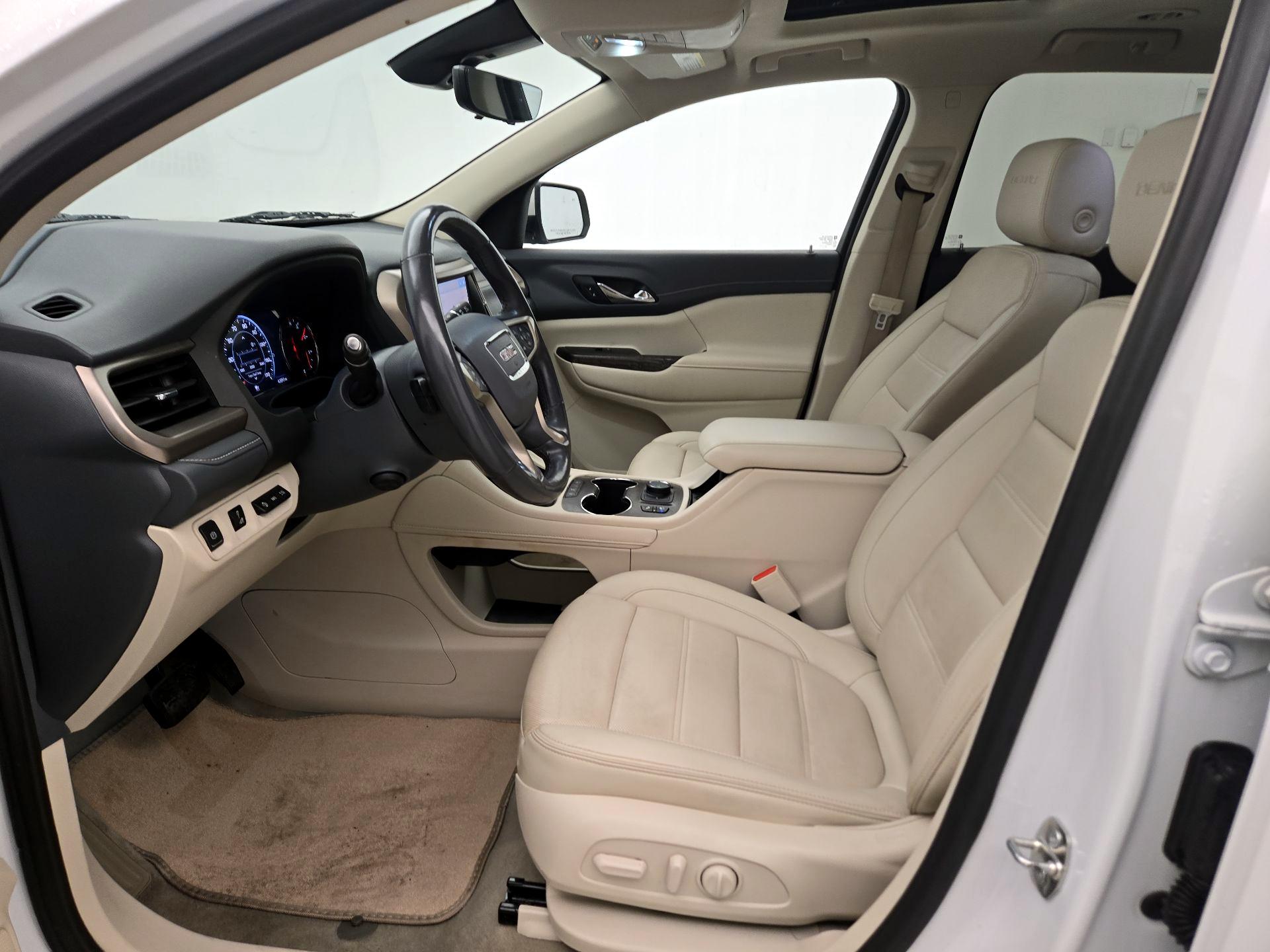 Thumbnail: 2022 GMC Acadia - 11