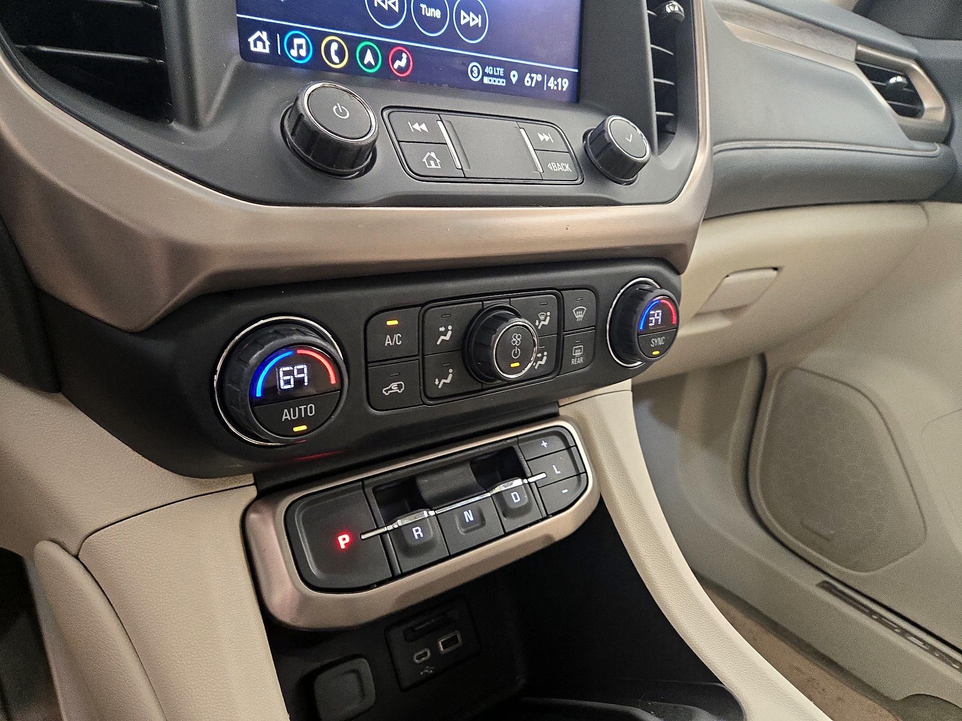 Thumbnail: 2022 GMC Acadia - 17