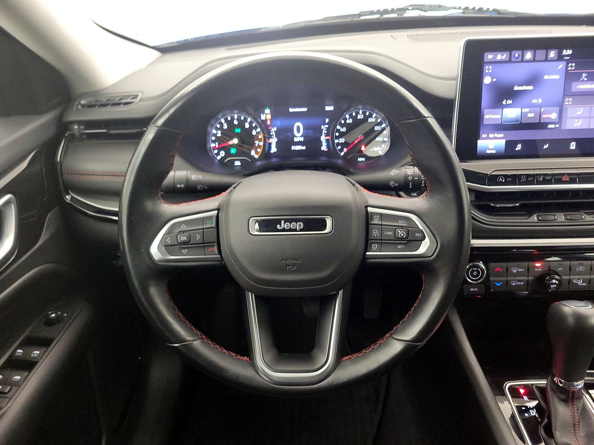 Thumbnail: 2022 Jeep Compass - 10