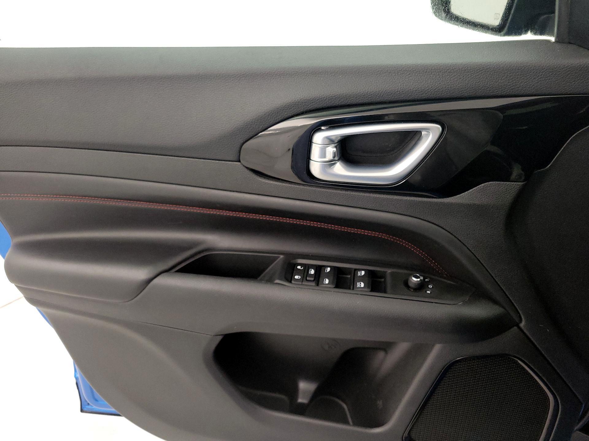 Thumbnail: 2022 Jeep Compass - 12
