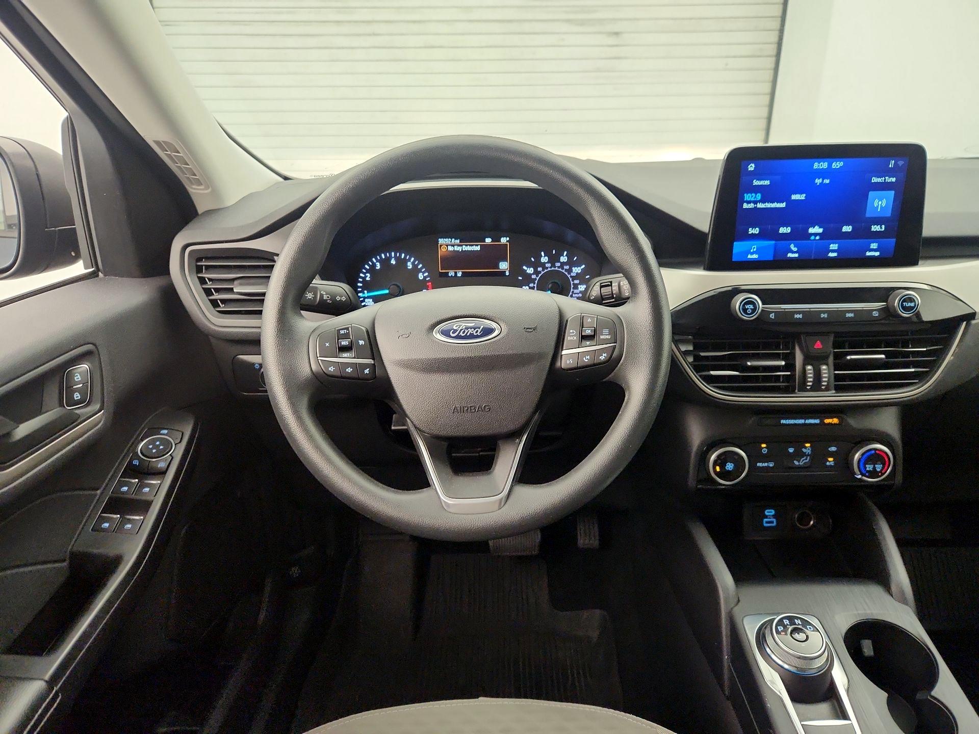 Thumbnail: 2022 Ford Escape - 10