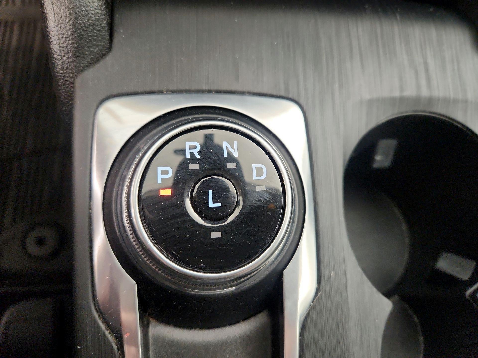 Thumbnail: 2022 Ford Escape - 17
