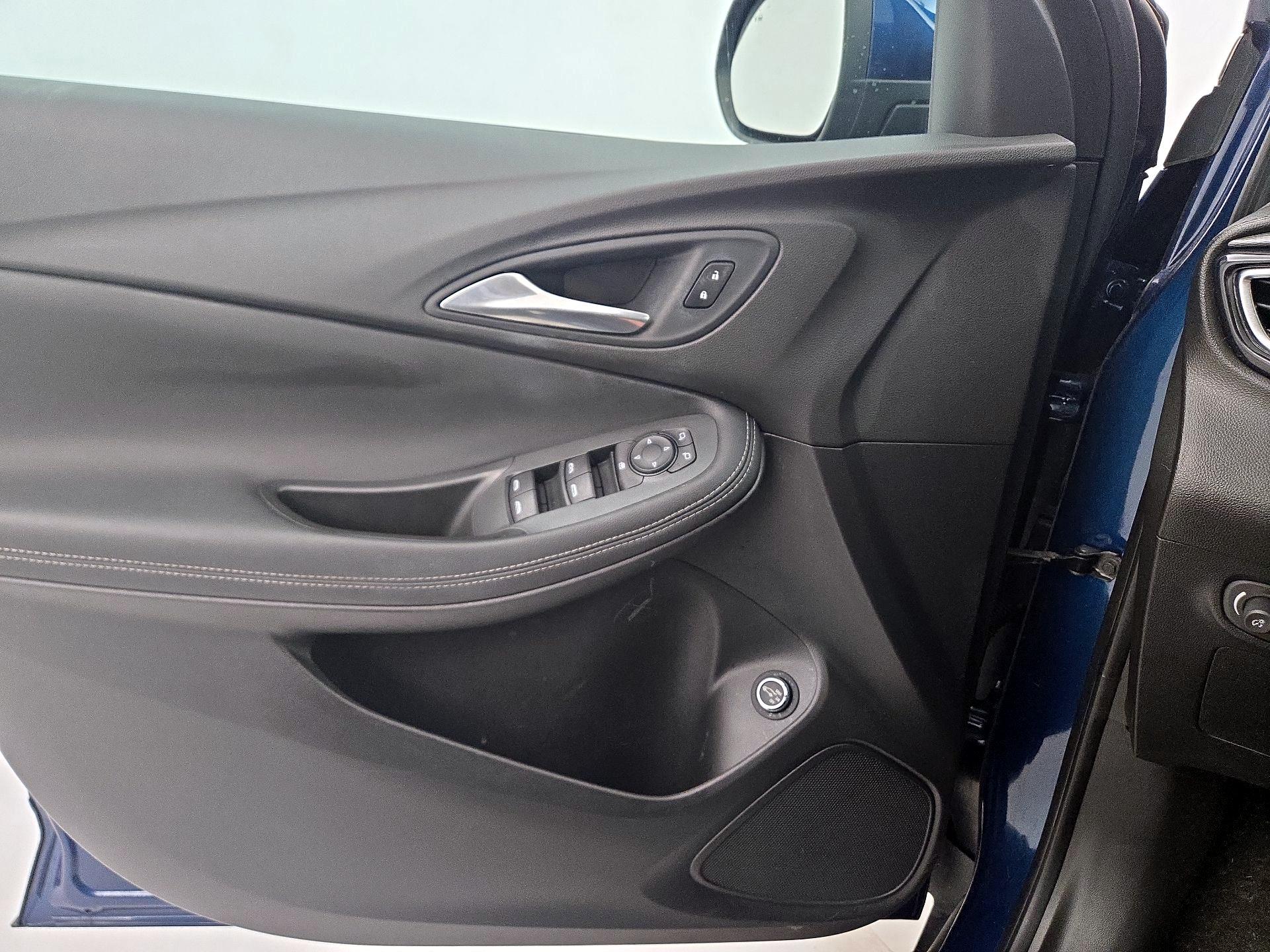 Thumbnail: 2021 Buick Encore GX - 12