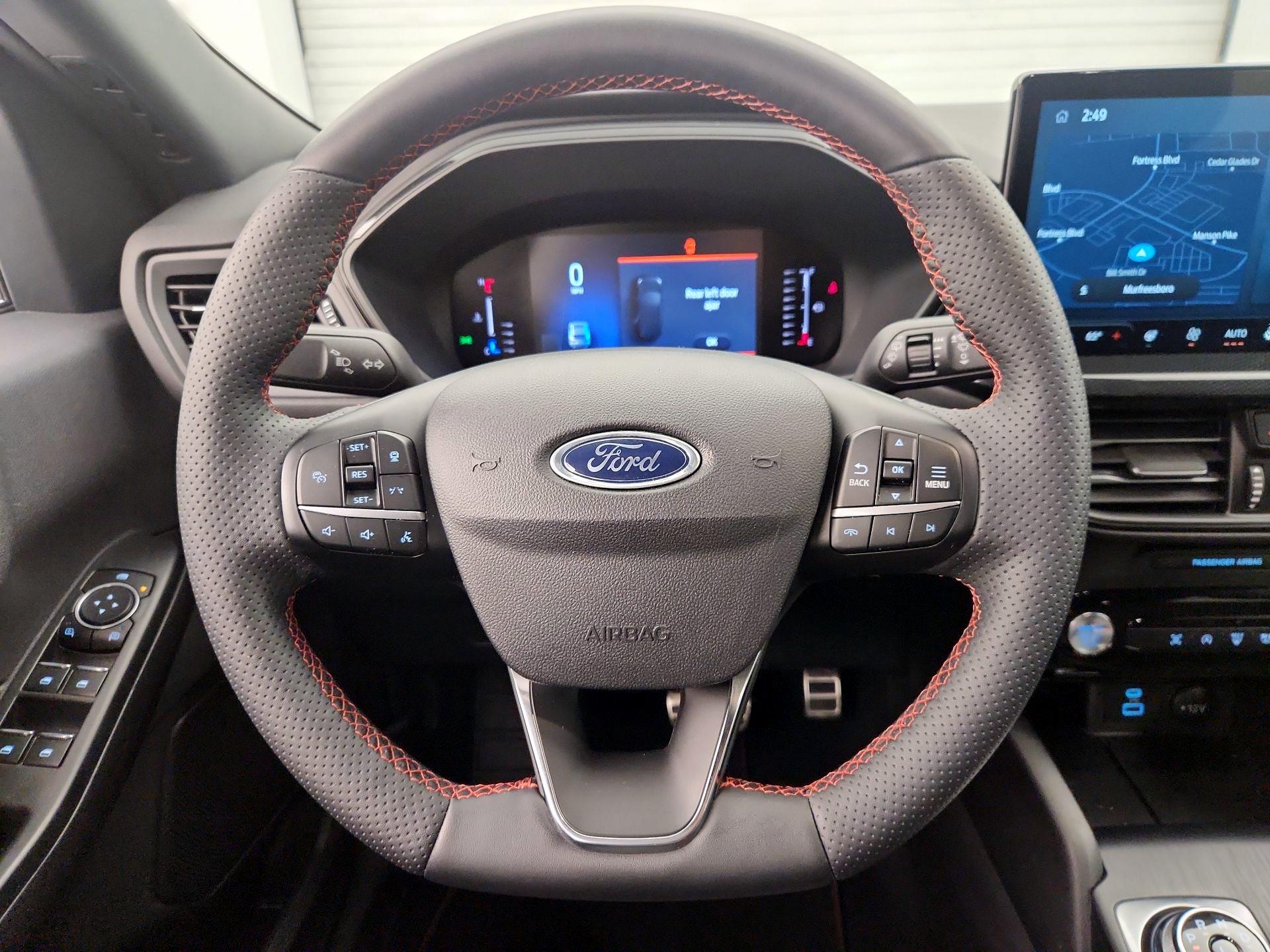 Thumbnail: 2023 Ford Escape - 10