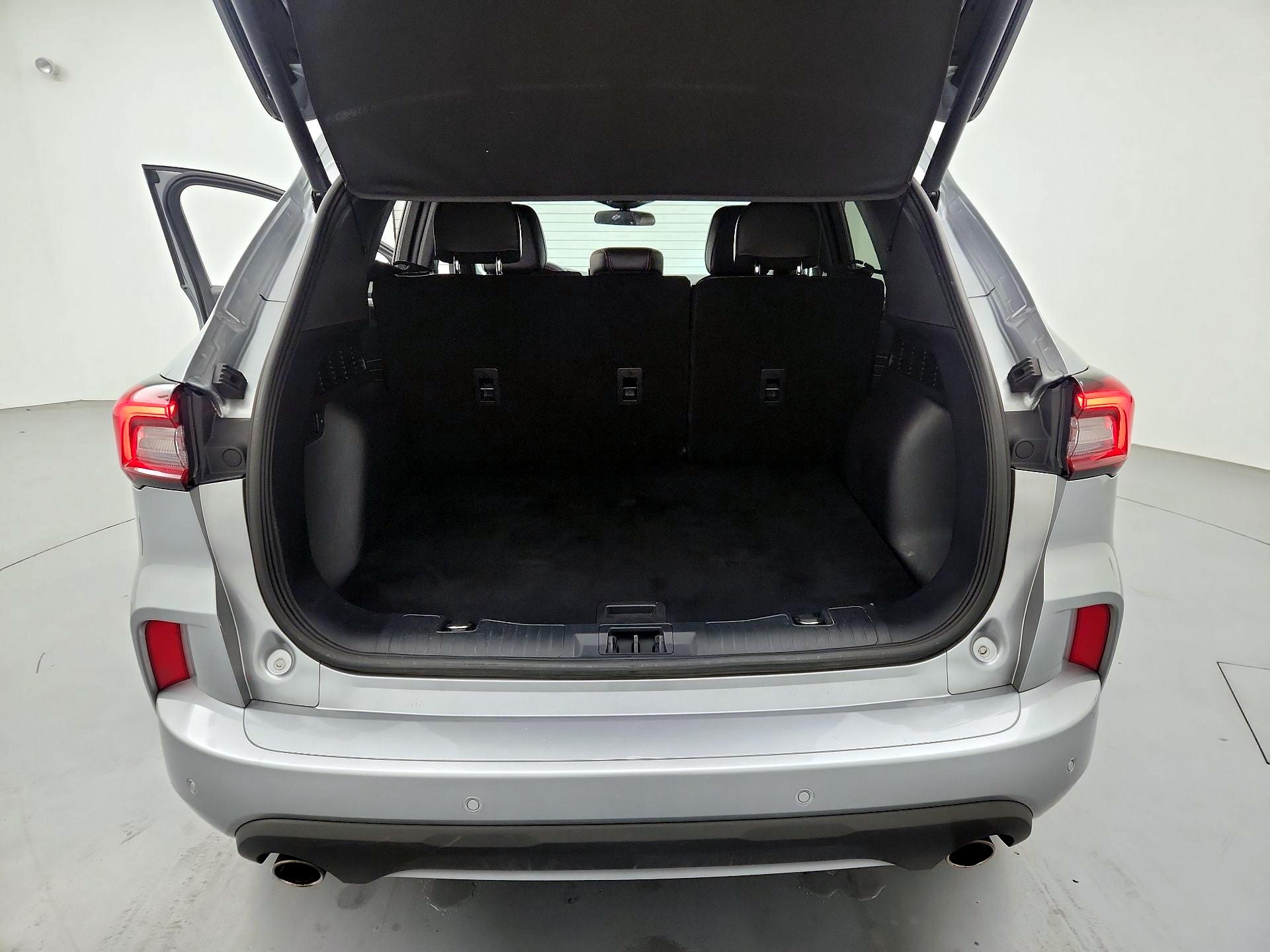 Thumbnail: 2023 Ford Escape - 20