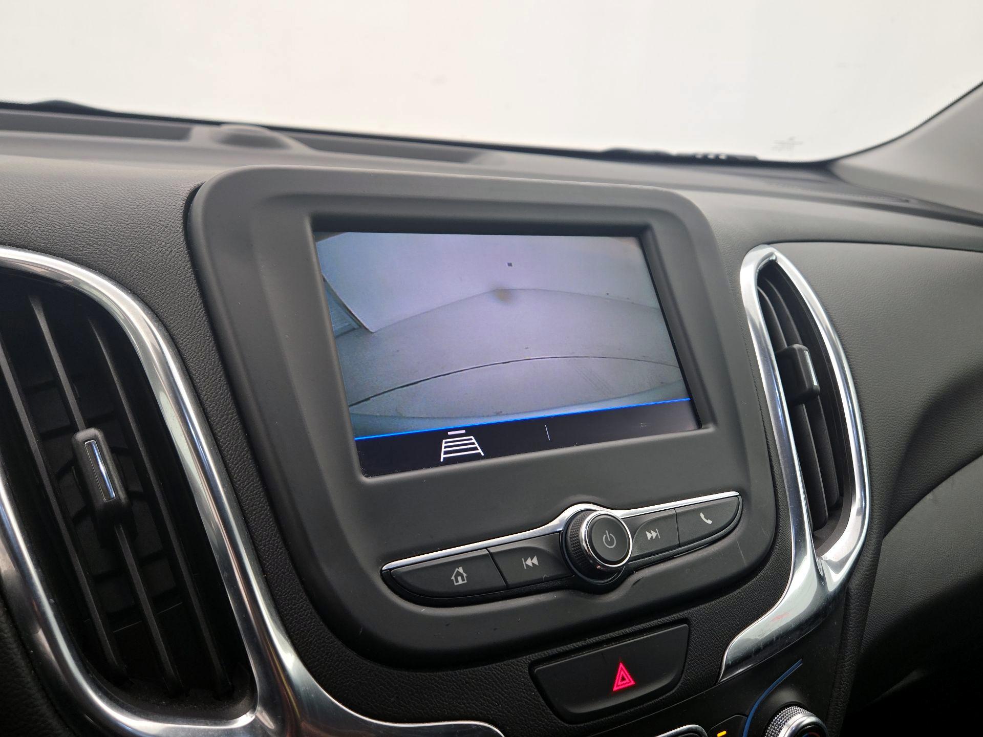 Thumbnail: 2021 Chevrolet Equinox - 14