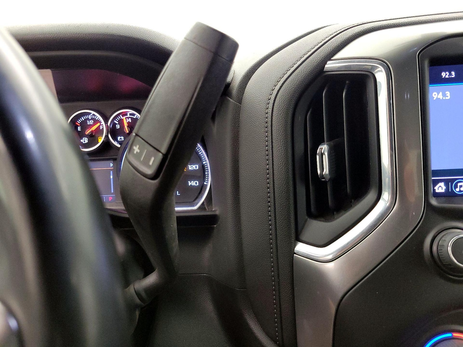 2023 Chevrolet Silverado 2500HD LT - Photo 19