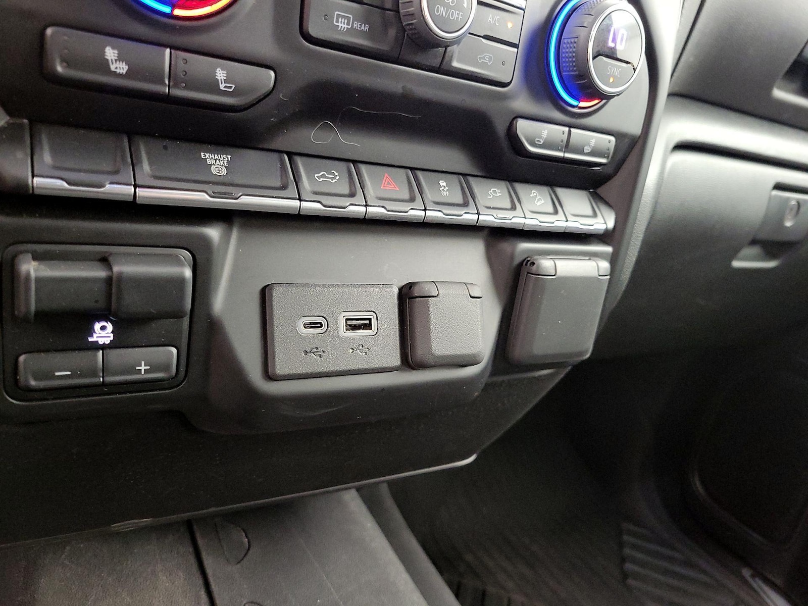 2023 Chevrolet Silverado 2500HD LT - Photo 20