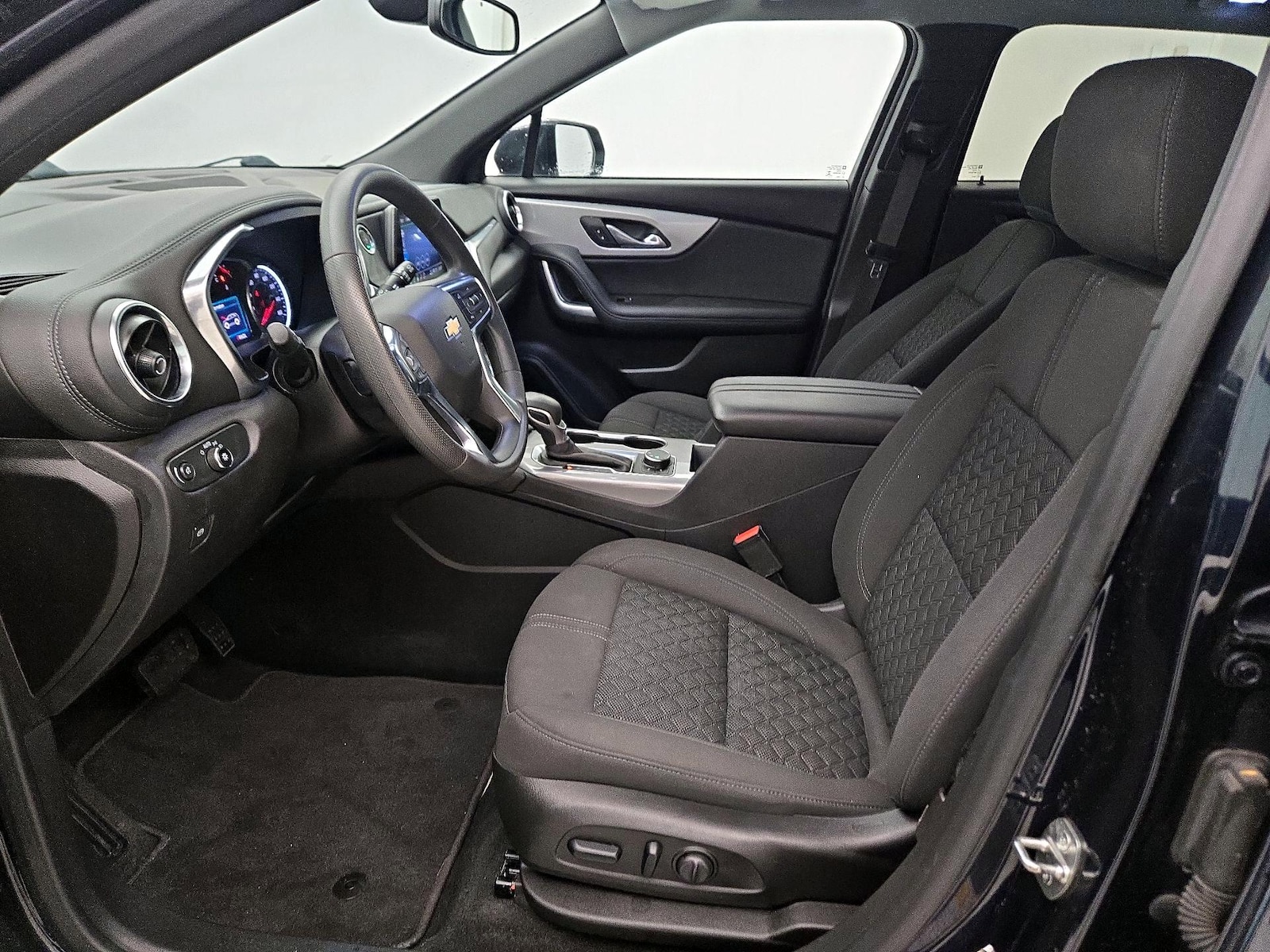 2021 Chevrolet Blazer 2LT - Photo 12