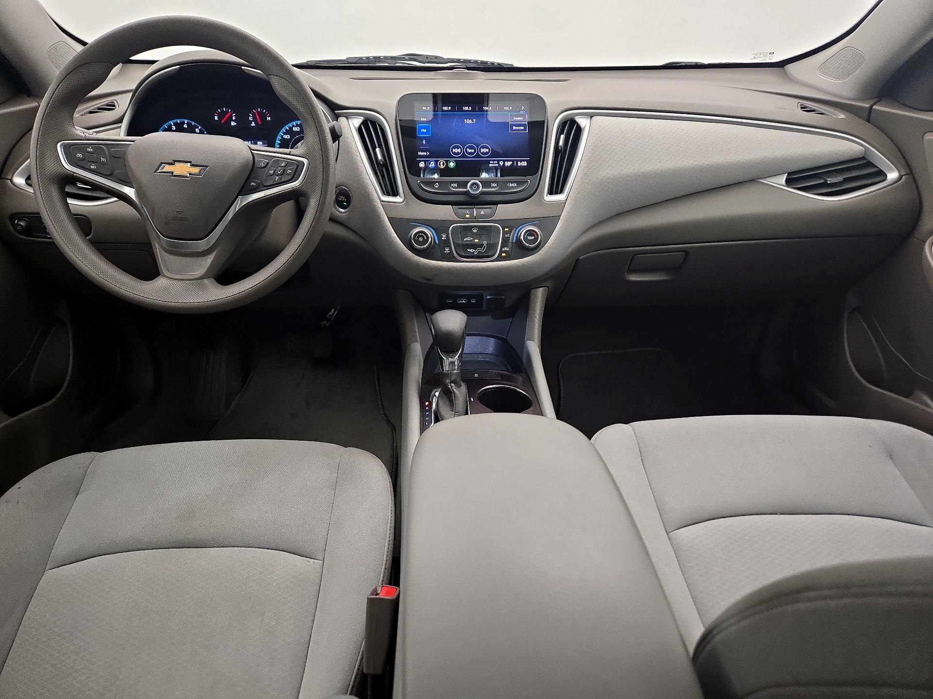 Thumbnail: 2022 Chevrolet Malibu - 9