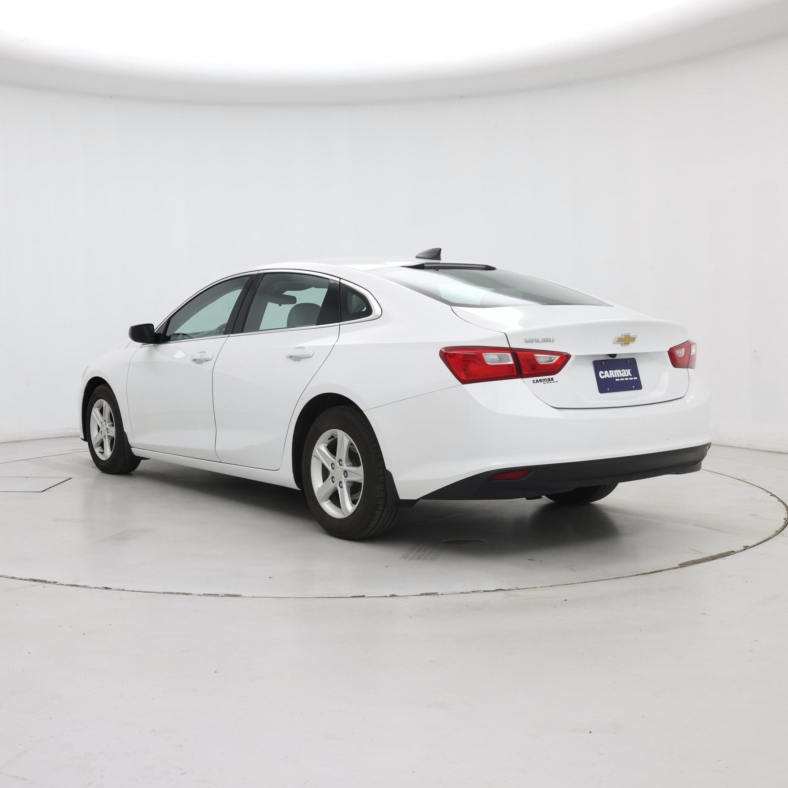 Thumbnail: 2022 Chevrolet Malibu - 2