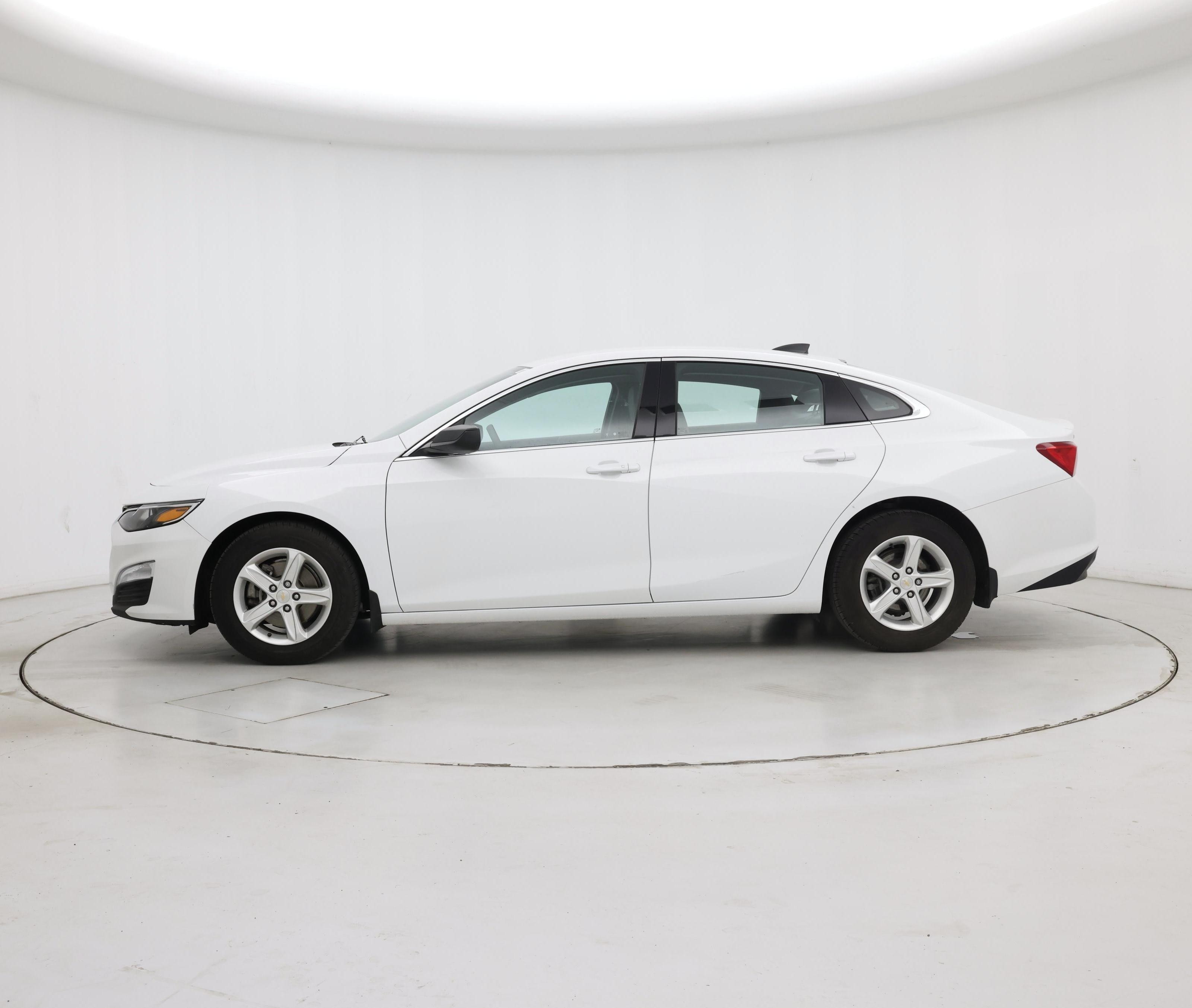 Thumbnail: 2022 Chevrolet Malibu - 3