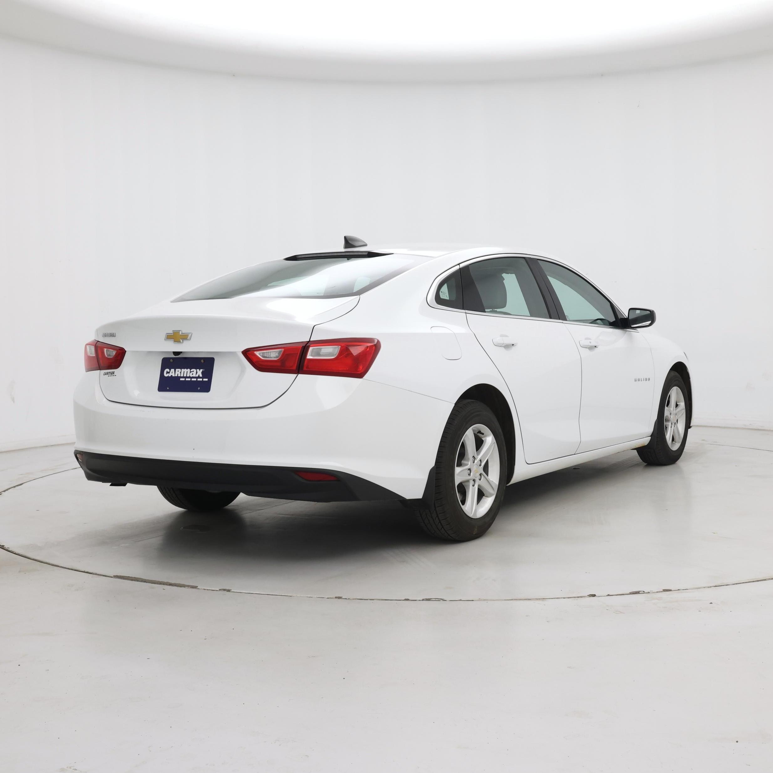 Thumbnail: 2022 Chevrolet Malibu - 8