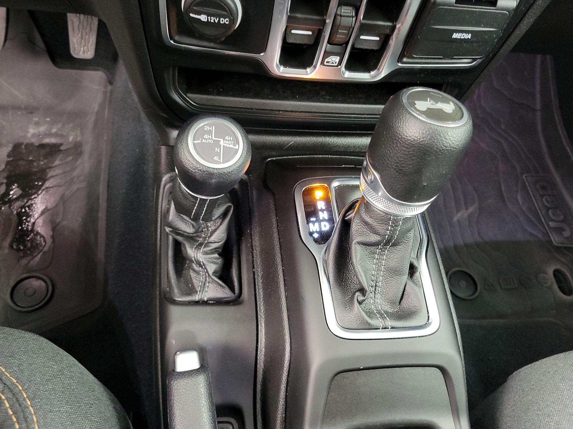 Thumbnail: 2024 Jeep Wrangler - 17