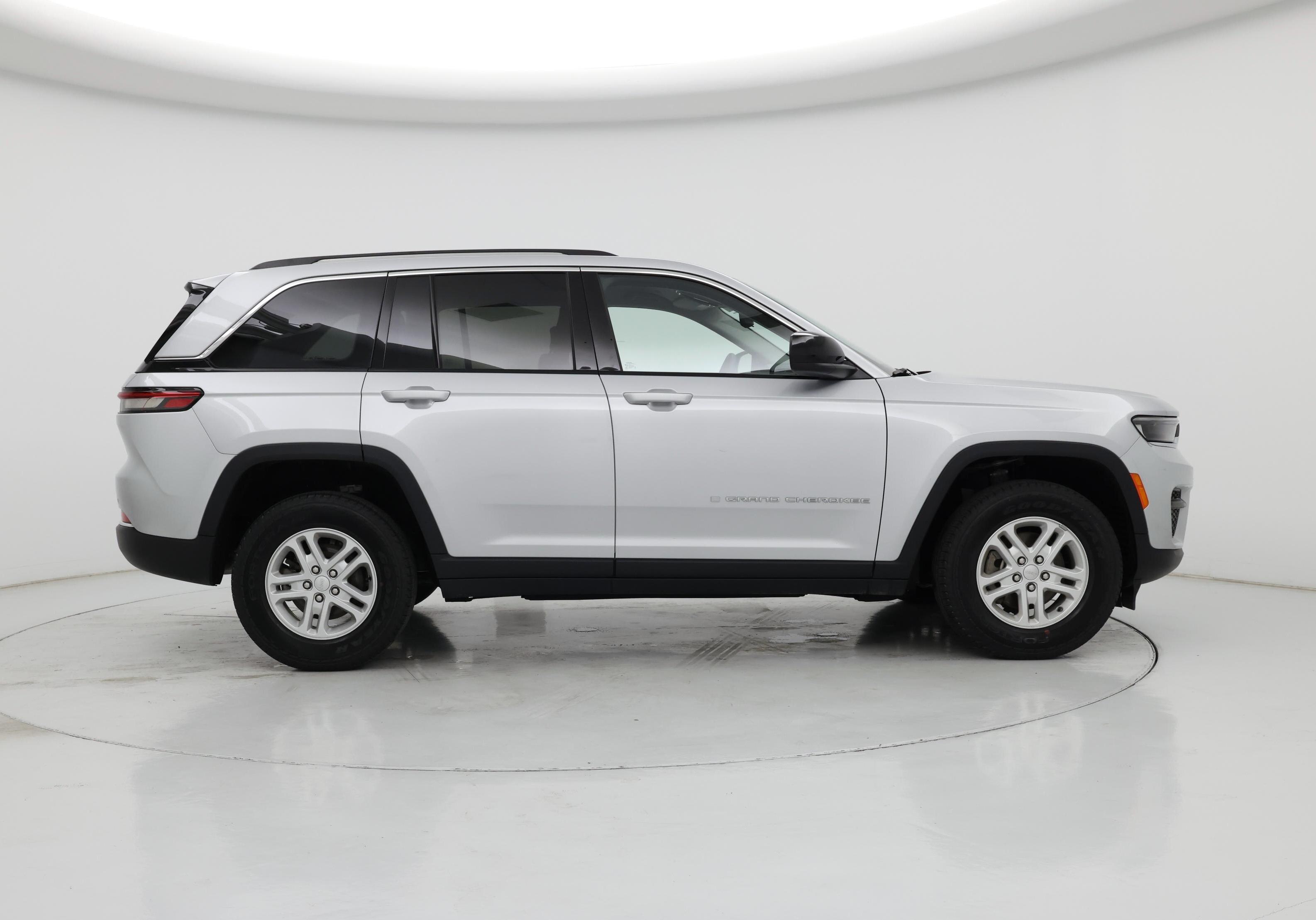 Thumbnail: 2023 Jeep Grand Cherokee - 7