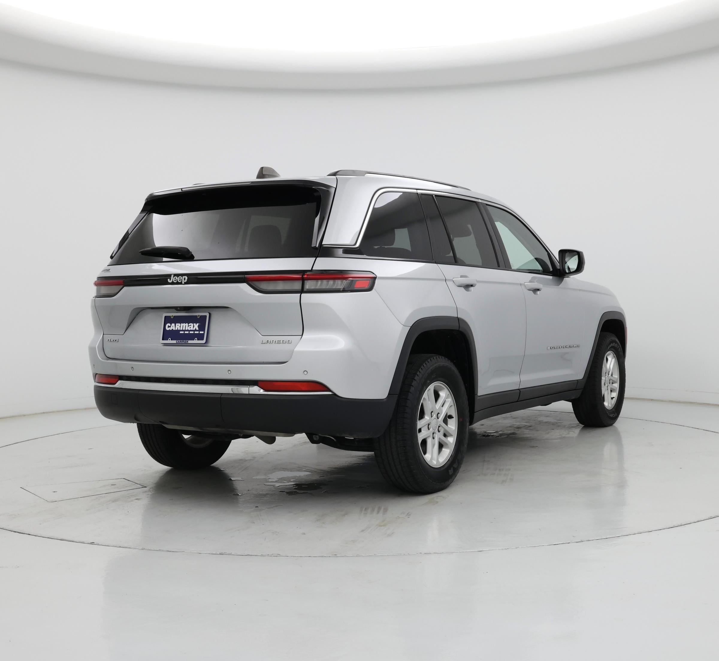 Thumbnail: 2023 Jeep Grand Cherokee - 8