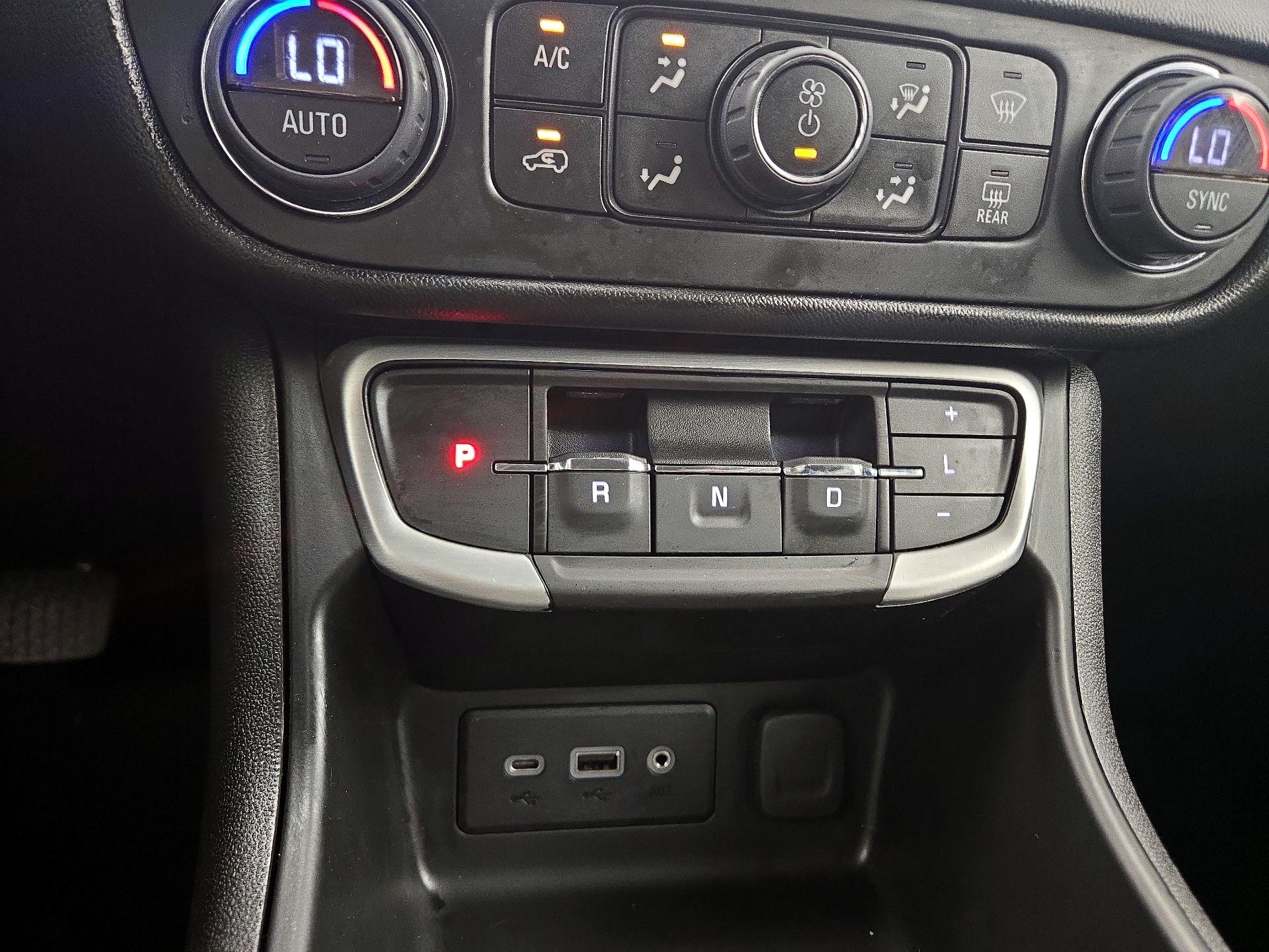 Thumbnail: 2023 GMC Terrain - 17