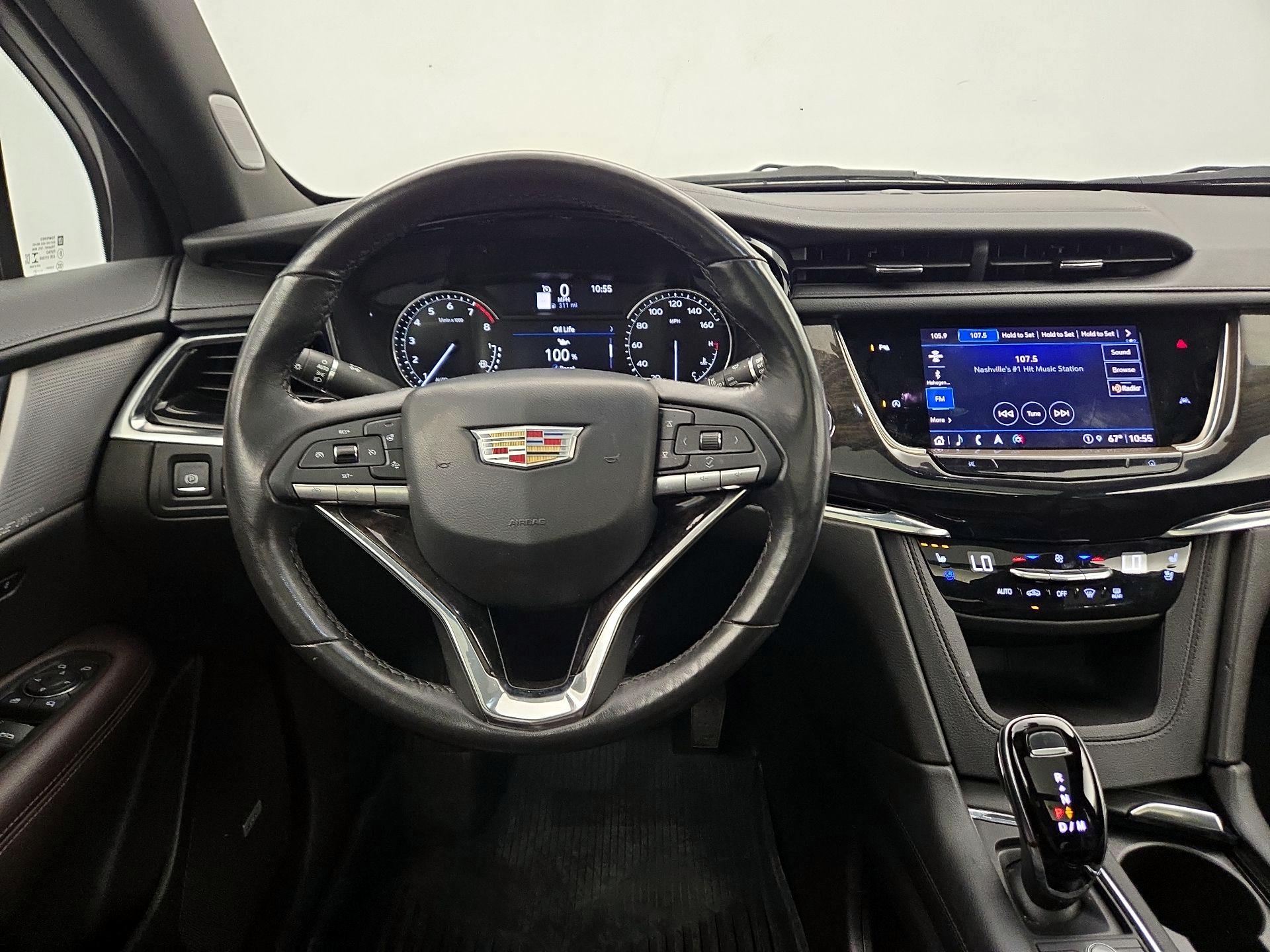 Thumbnail: 2022 Cadillac XT6 - 10