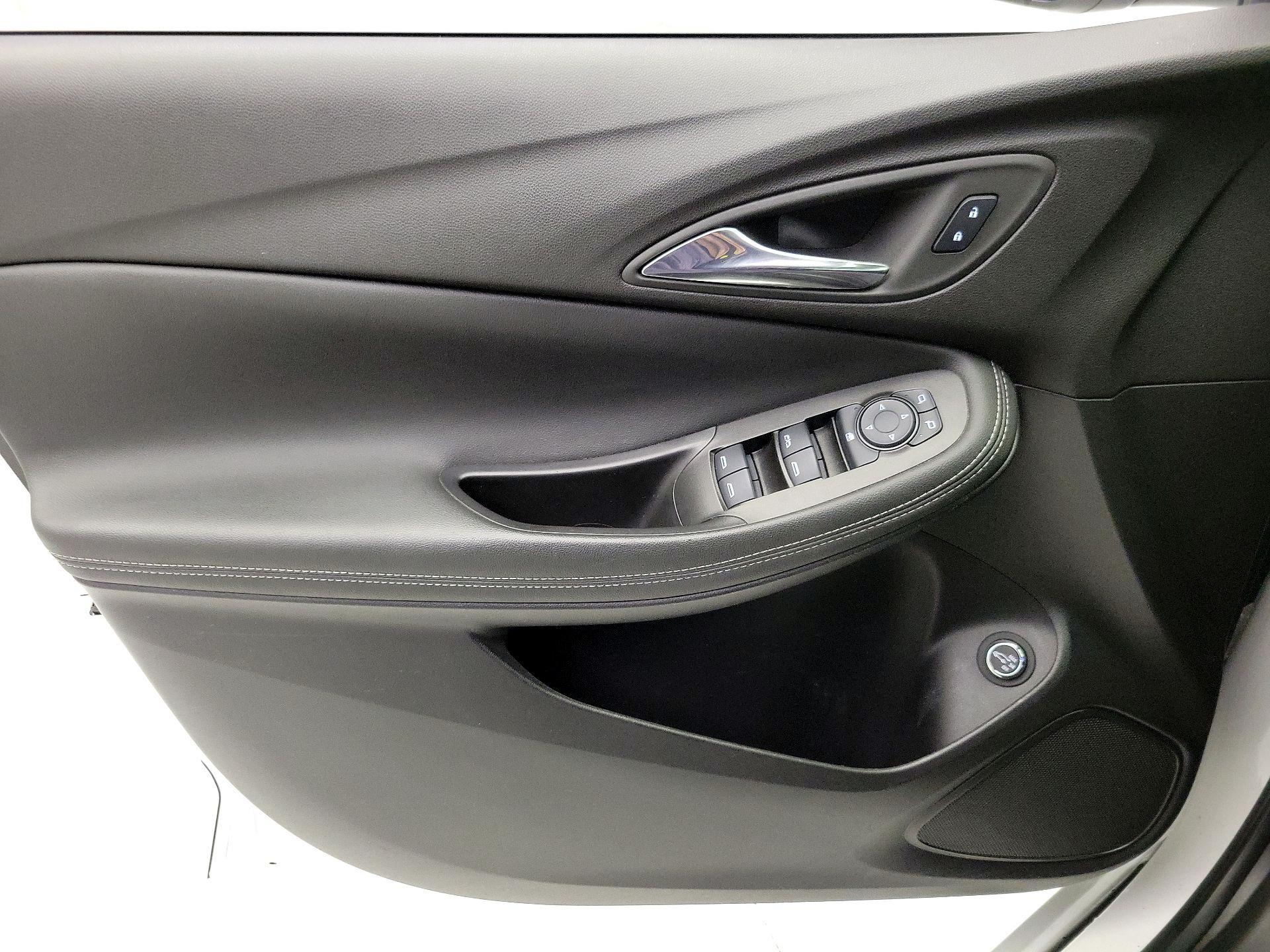 Thumbnail: 2023 Buick Encore GX - 12