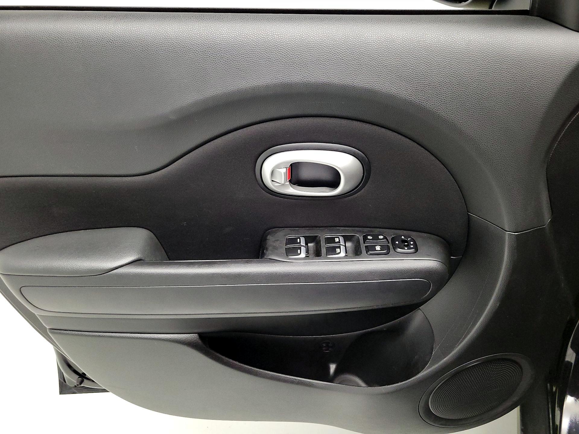 Thumbnail: 2019 Kia Soul - 12