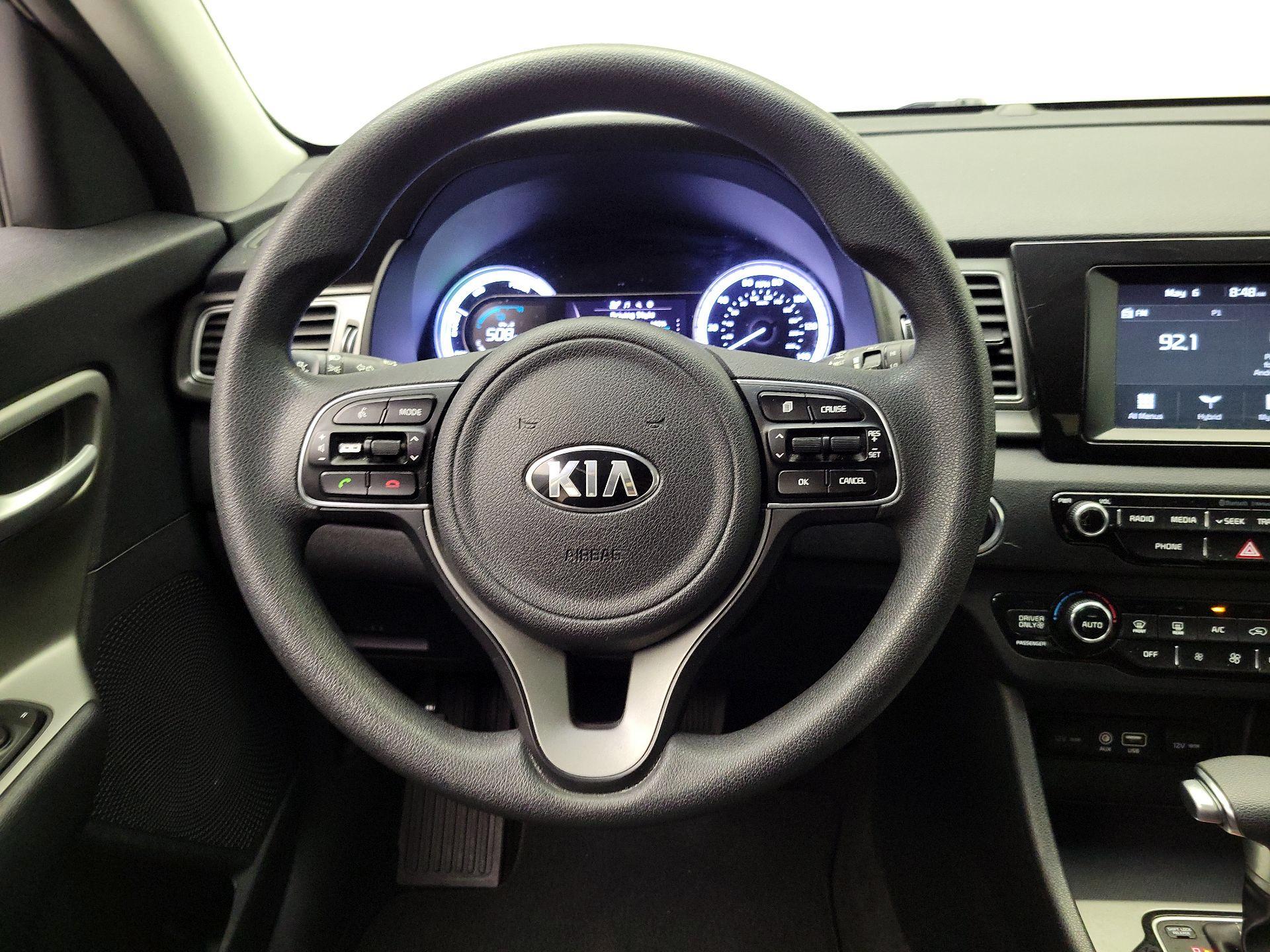 Thumbnail: 2019 Kia Niro - 10