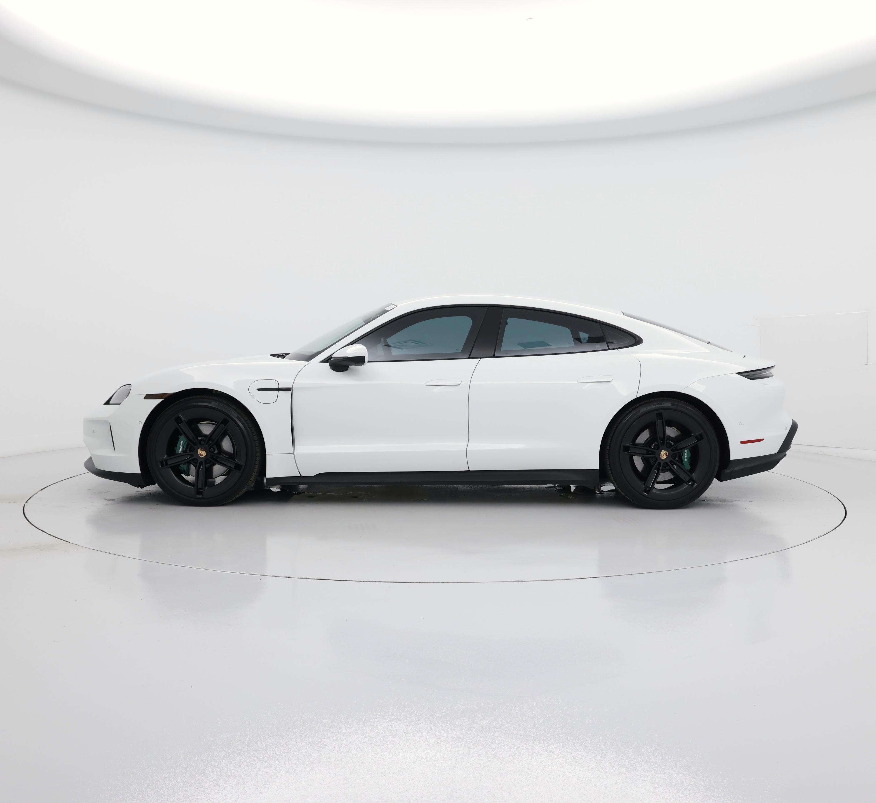 Thumbnail: 2025 Porsche Taycan - 3