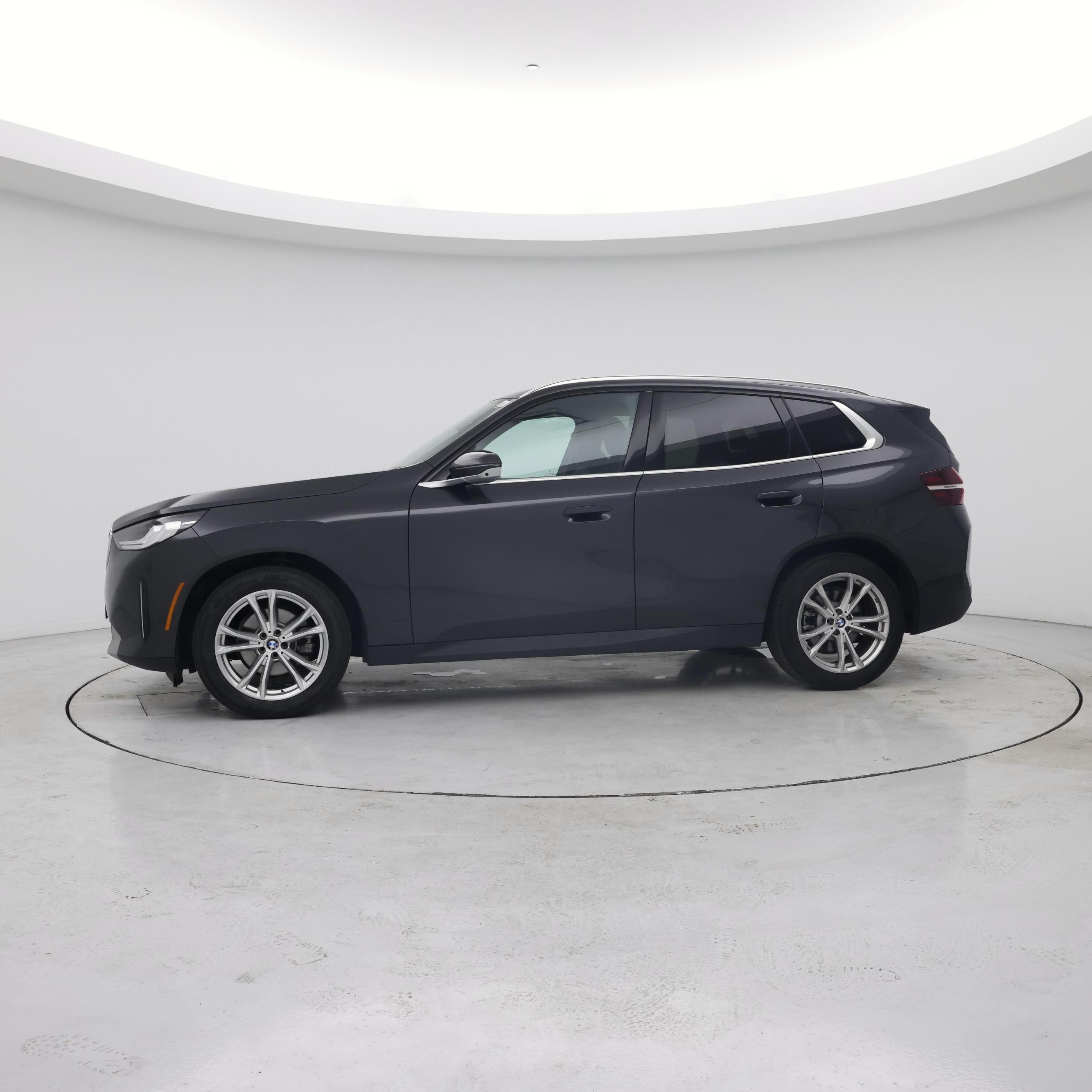 Thumbnail: 2025 BMW X3 - 3