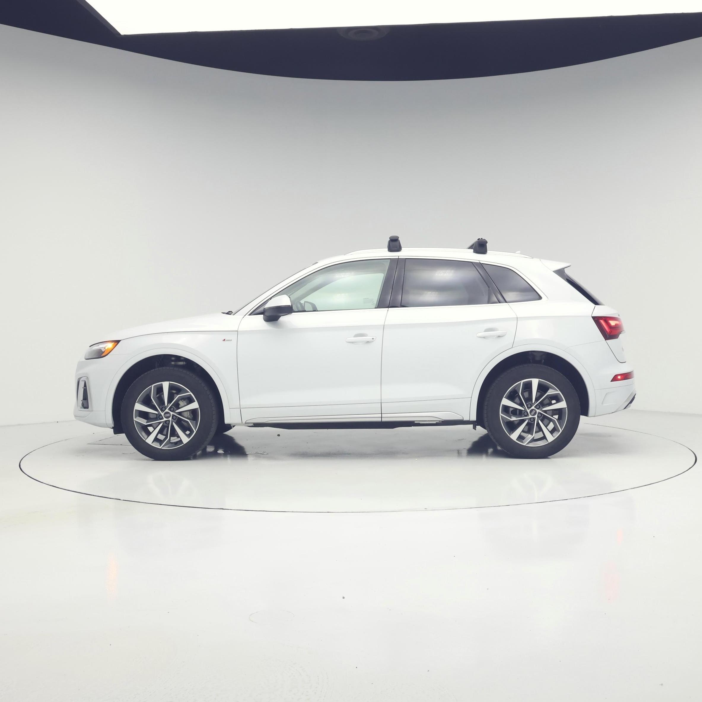 Thumbnail: 2024 Audi Q5 - 3